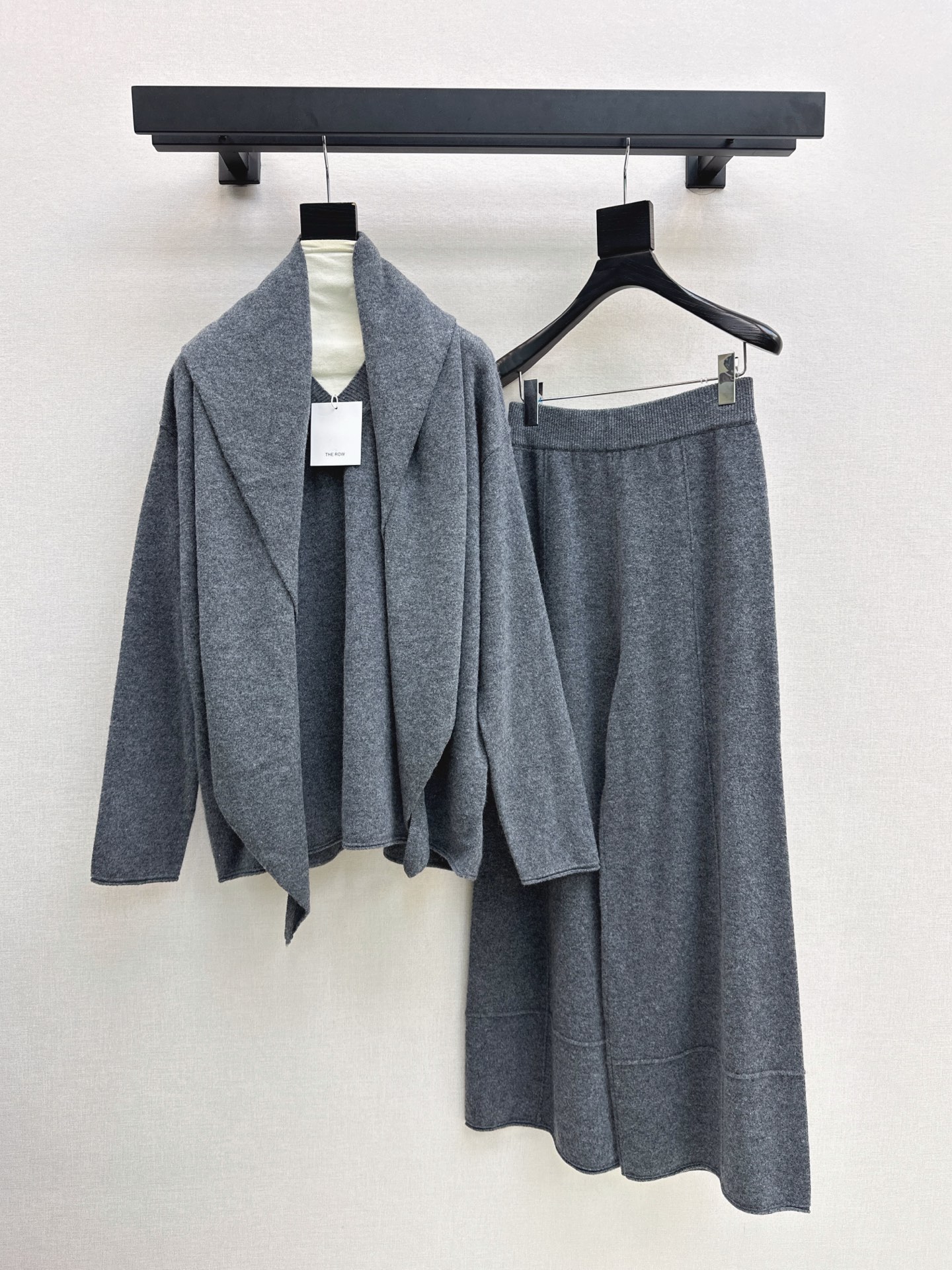 Row 26fw wool cape sweater pants sets