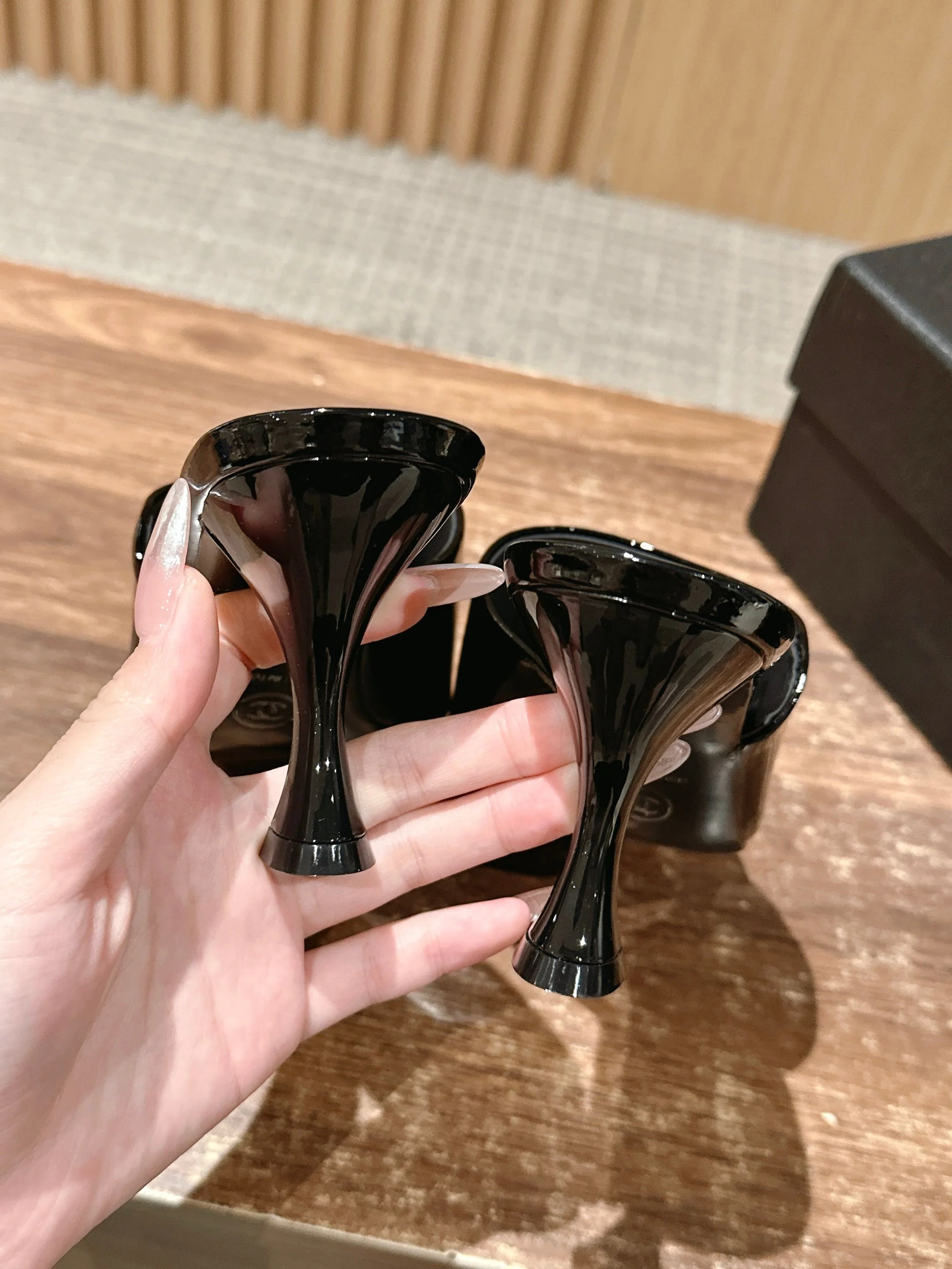 Chan 25fw heel sandals