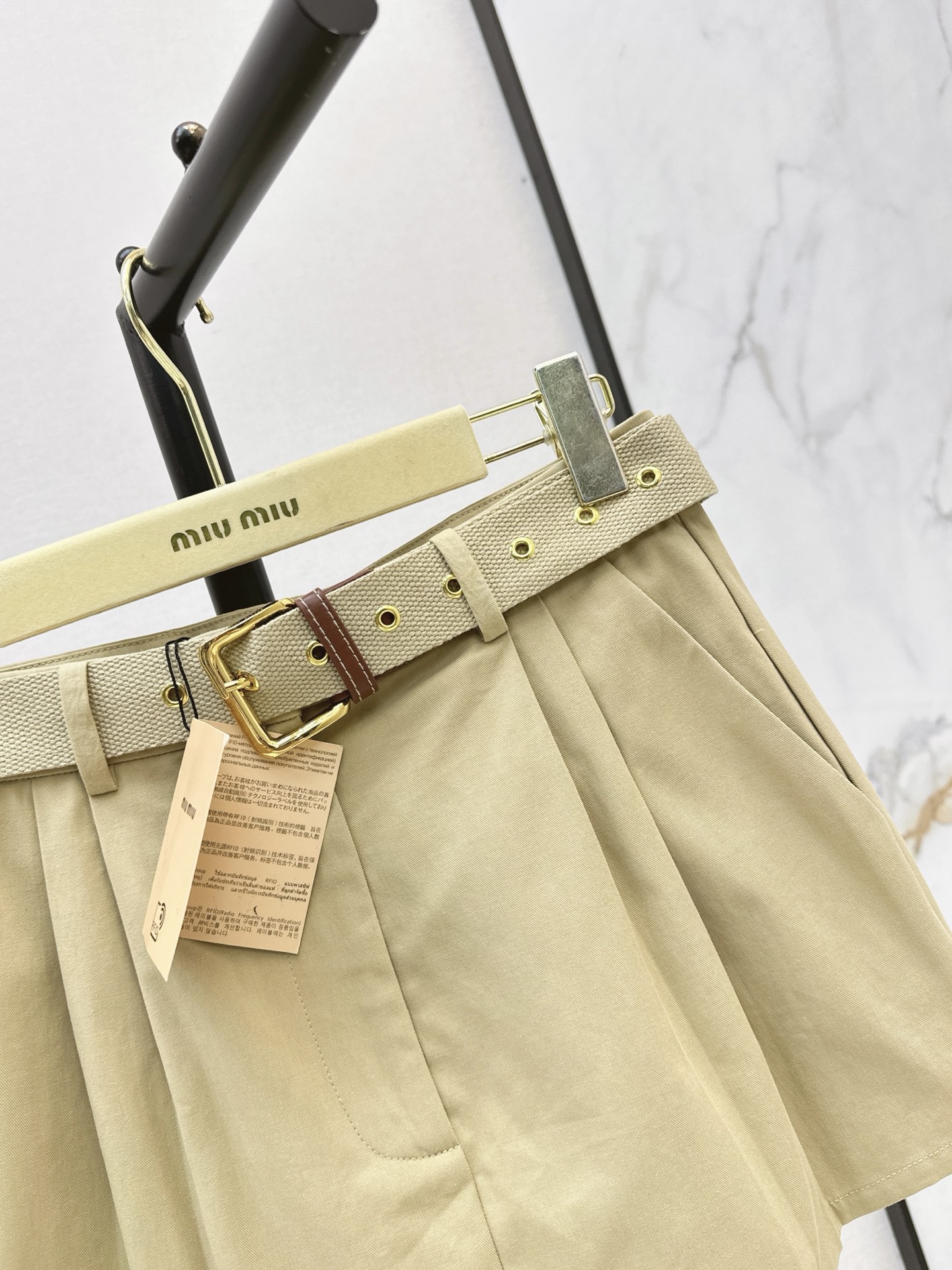 Miu 26fw belted skirt