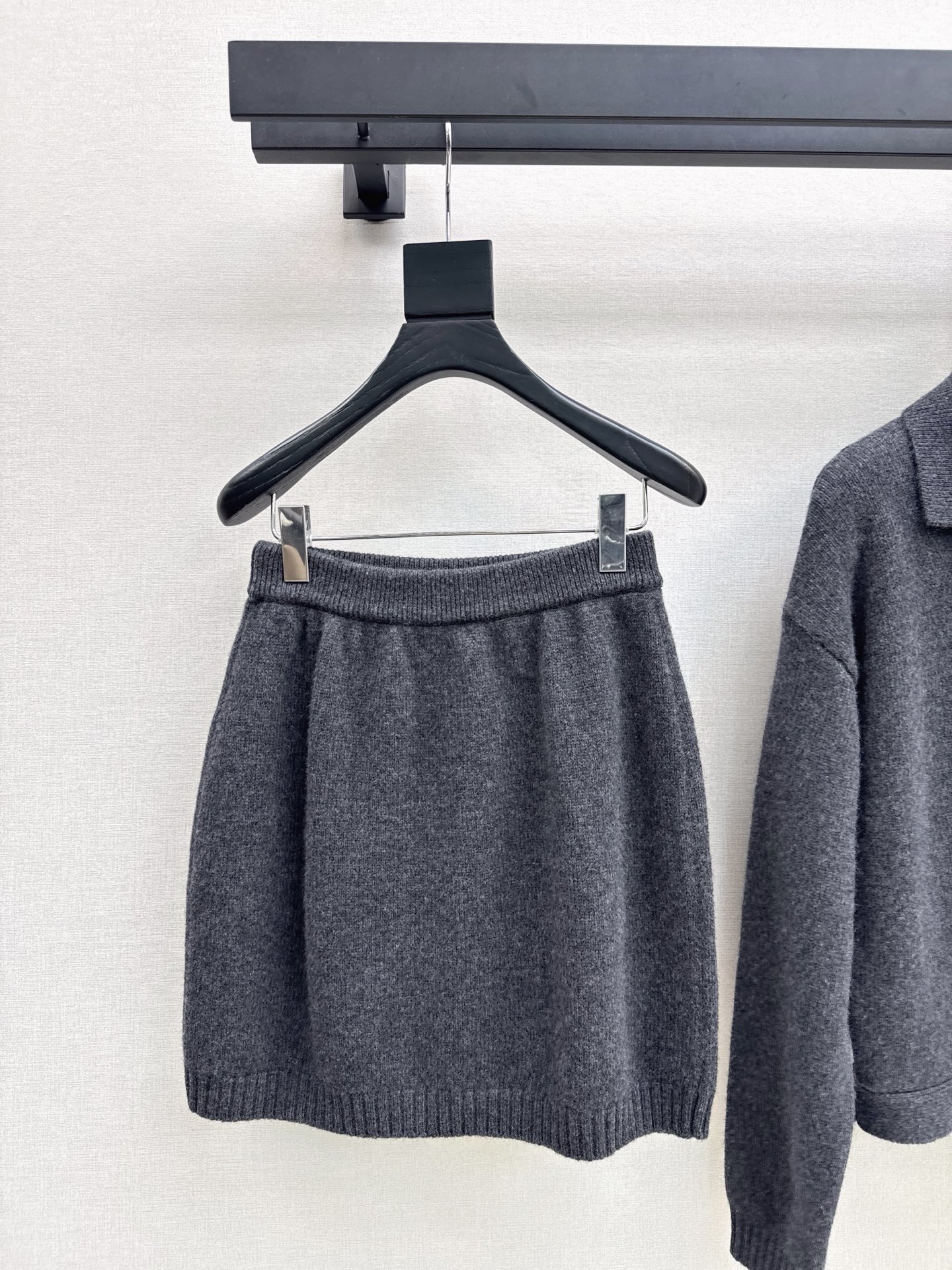 Max 26fw knit cardigan skirt sets