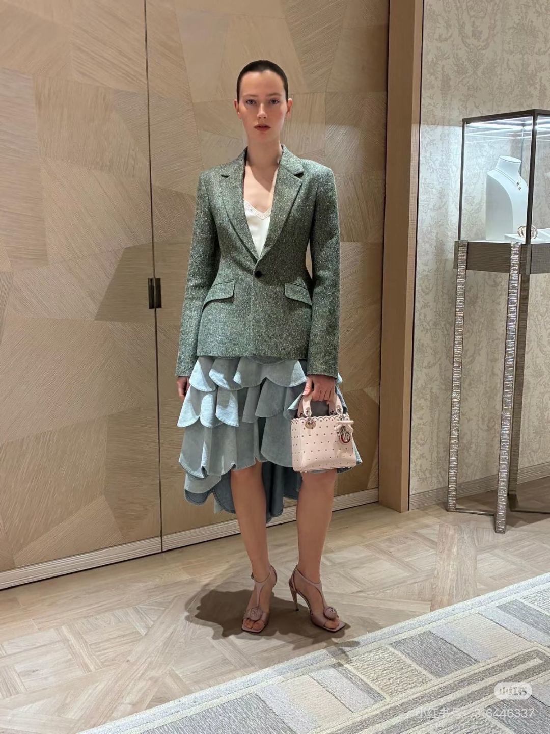 CD 26fw tweed blazer