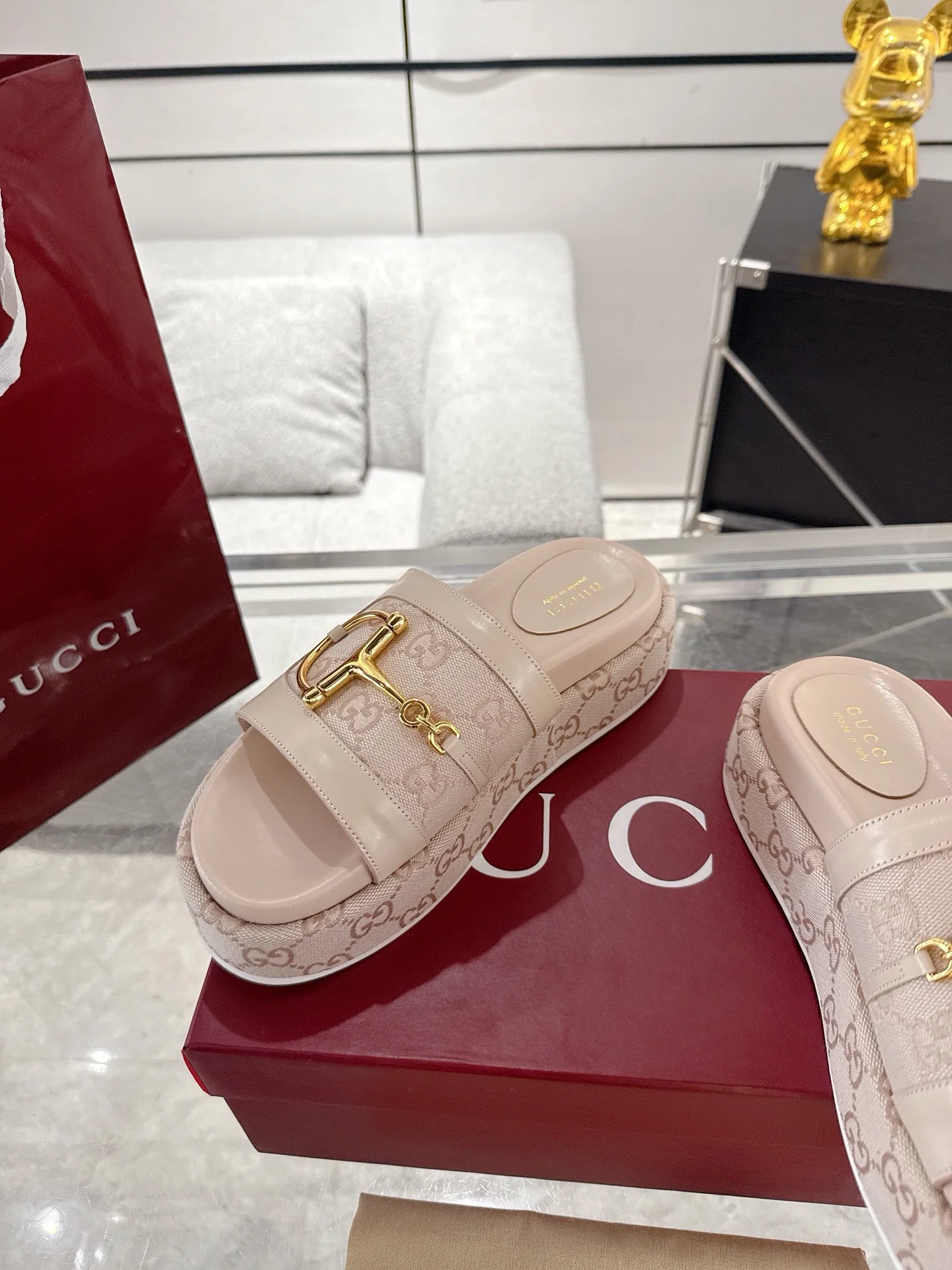 Gucc 25fw thick slippers