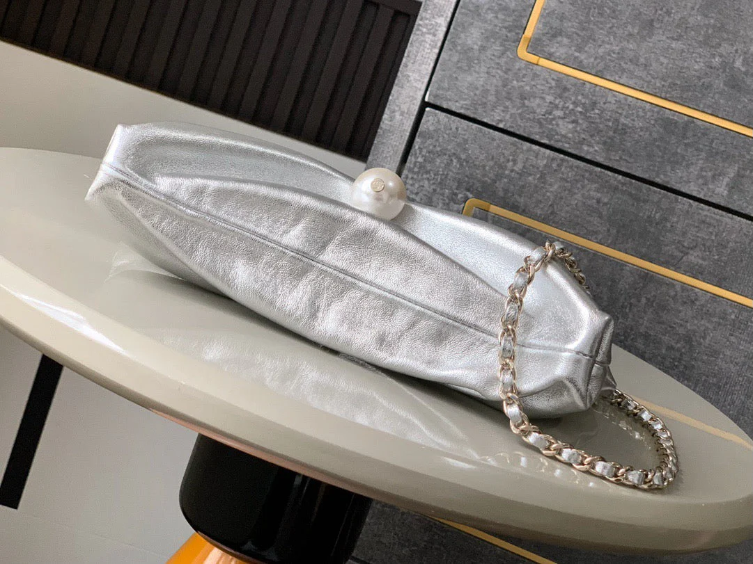 Chan shoulder bag