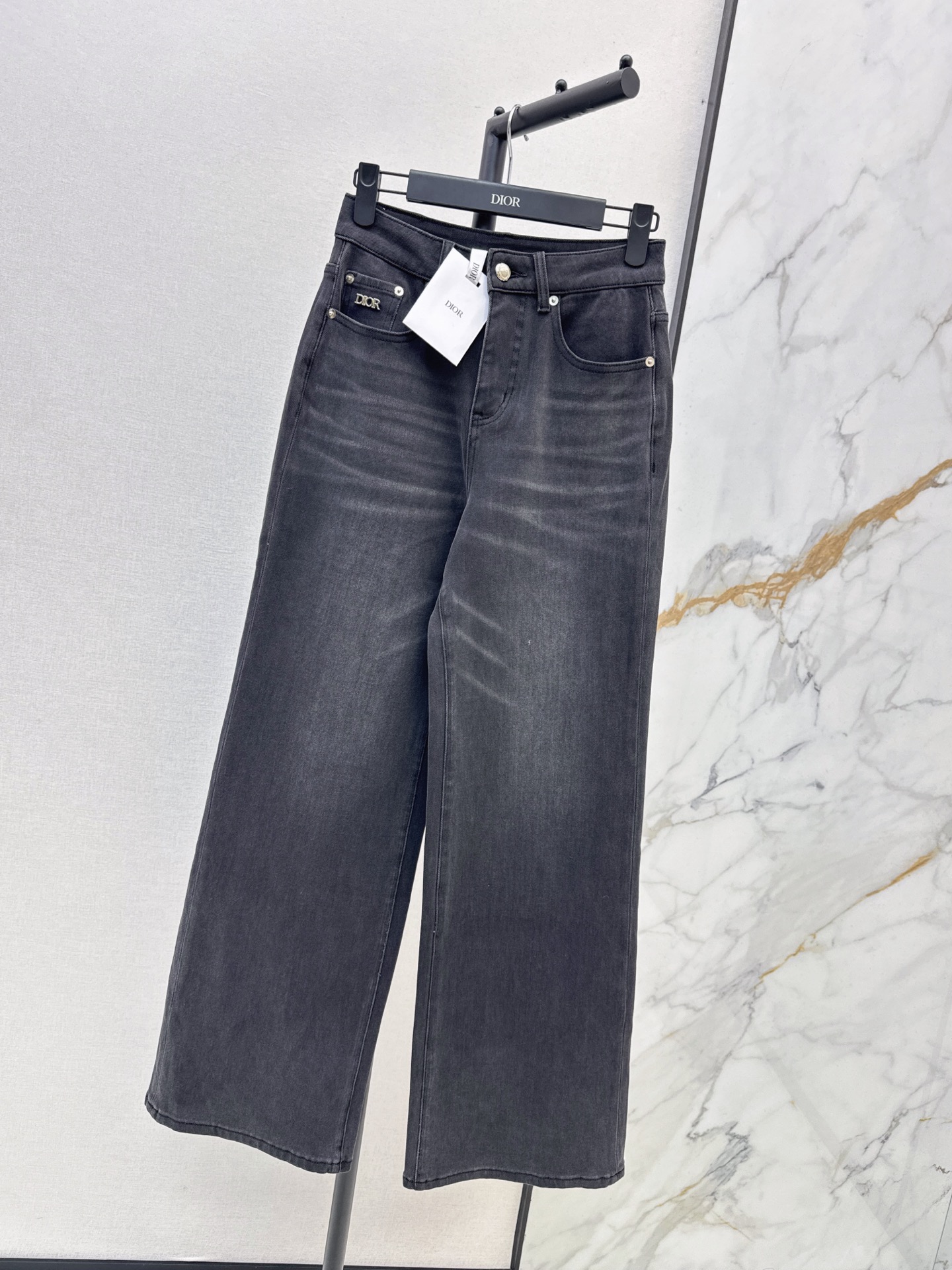 CD 26fw embroidery patch jeans