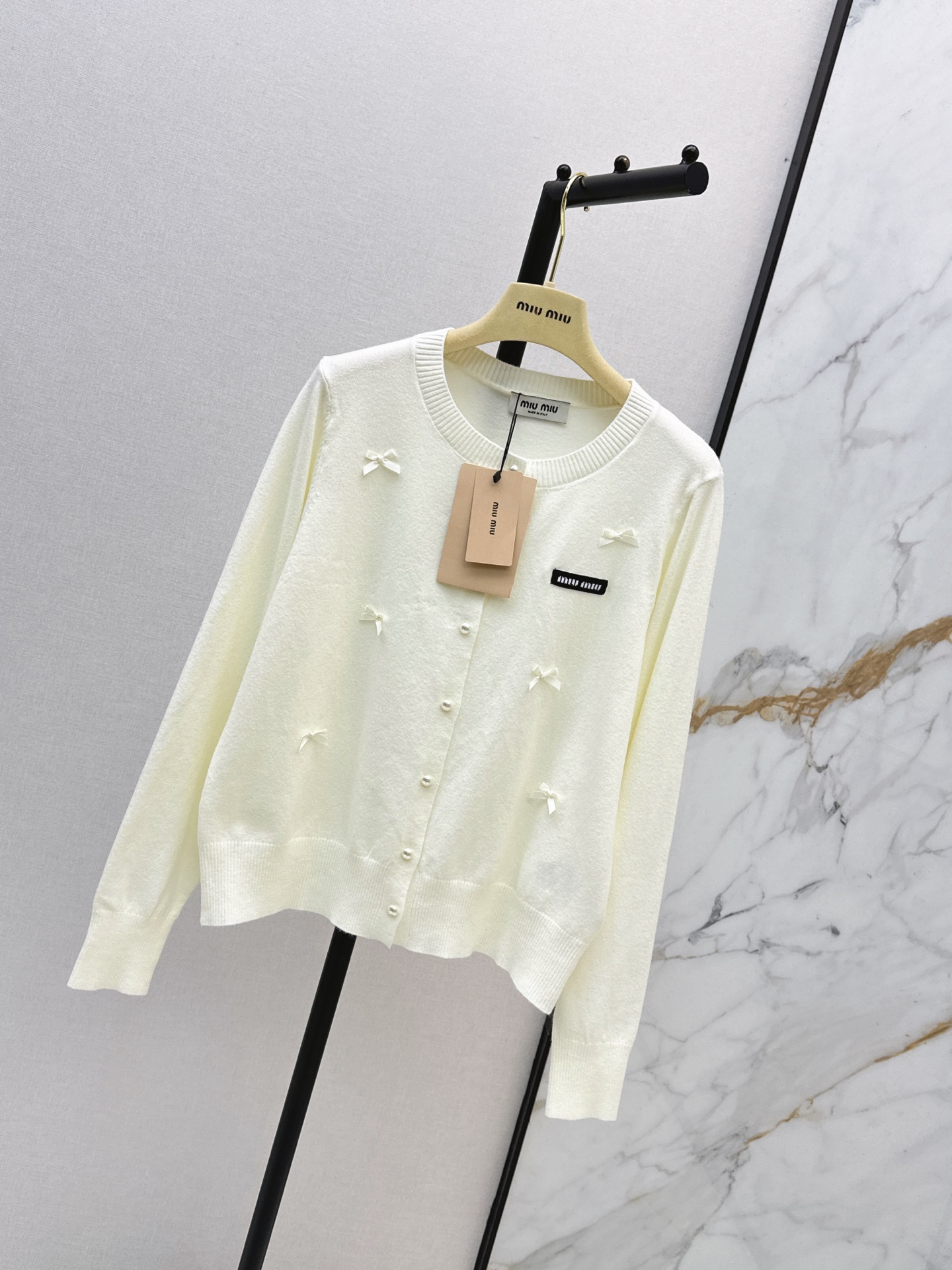 Miu 26fw bow cardigan