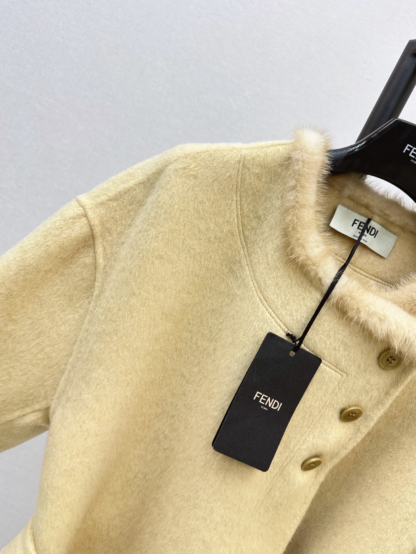 Fen 26fw fur-trim cropped belted overcoats