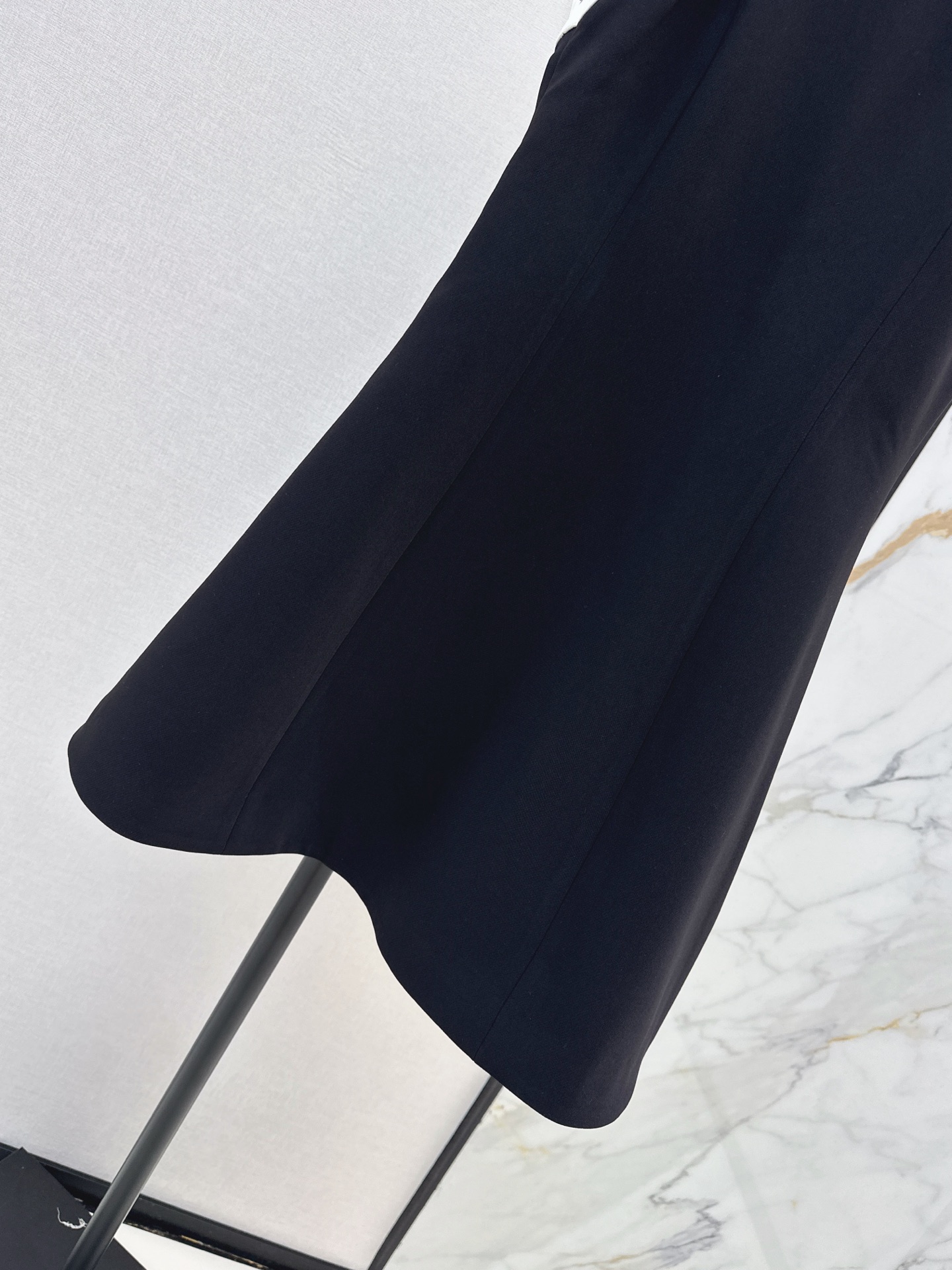 Valen 26fw halter neck dress