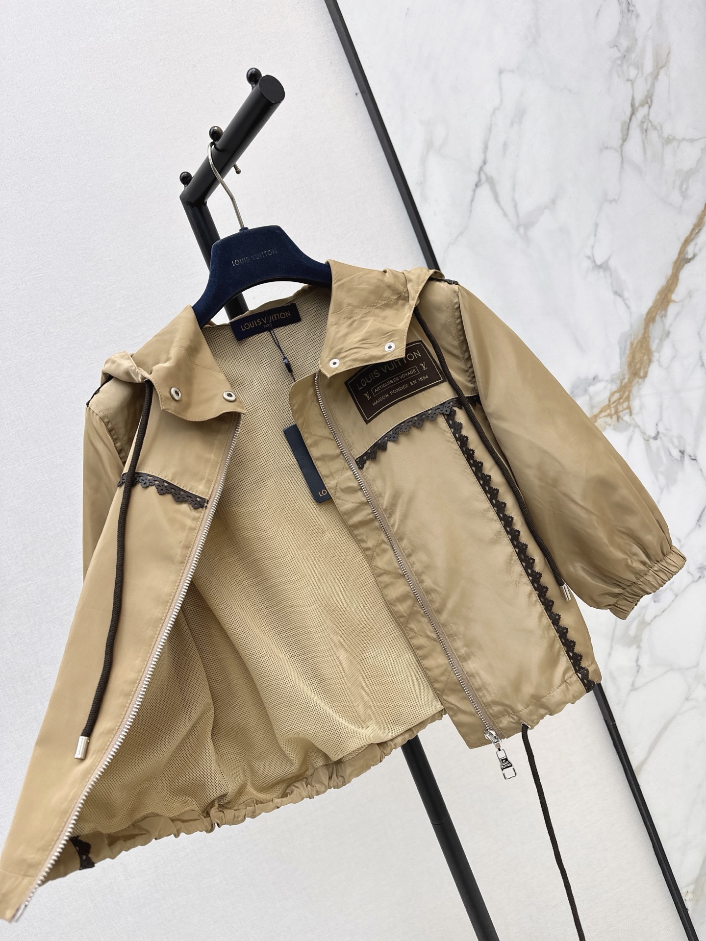 Loui 26ss lace trim jacket