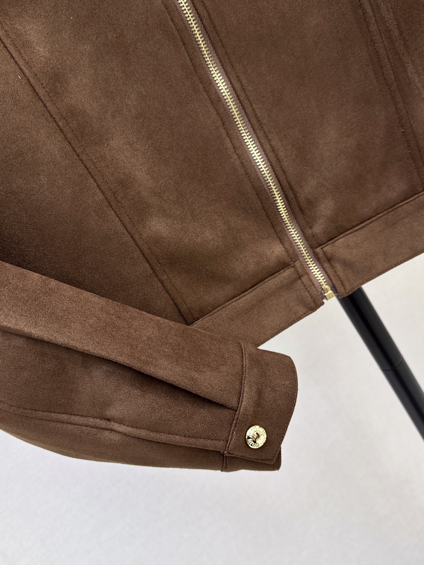 Miu 26fw zip-up cropped jacket