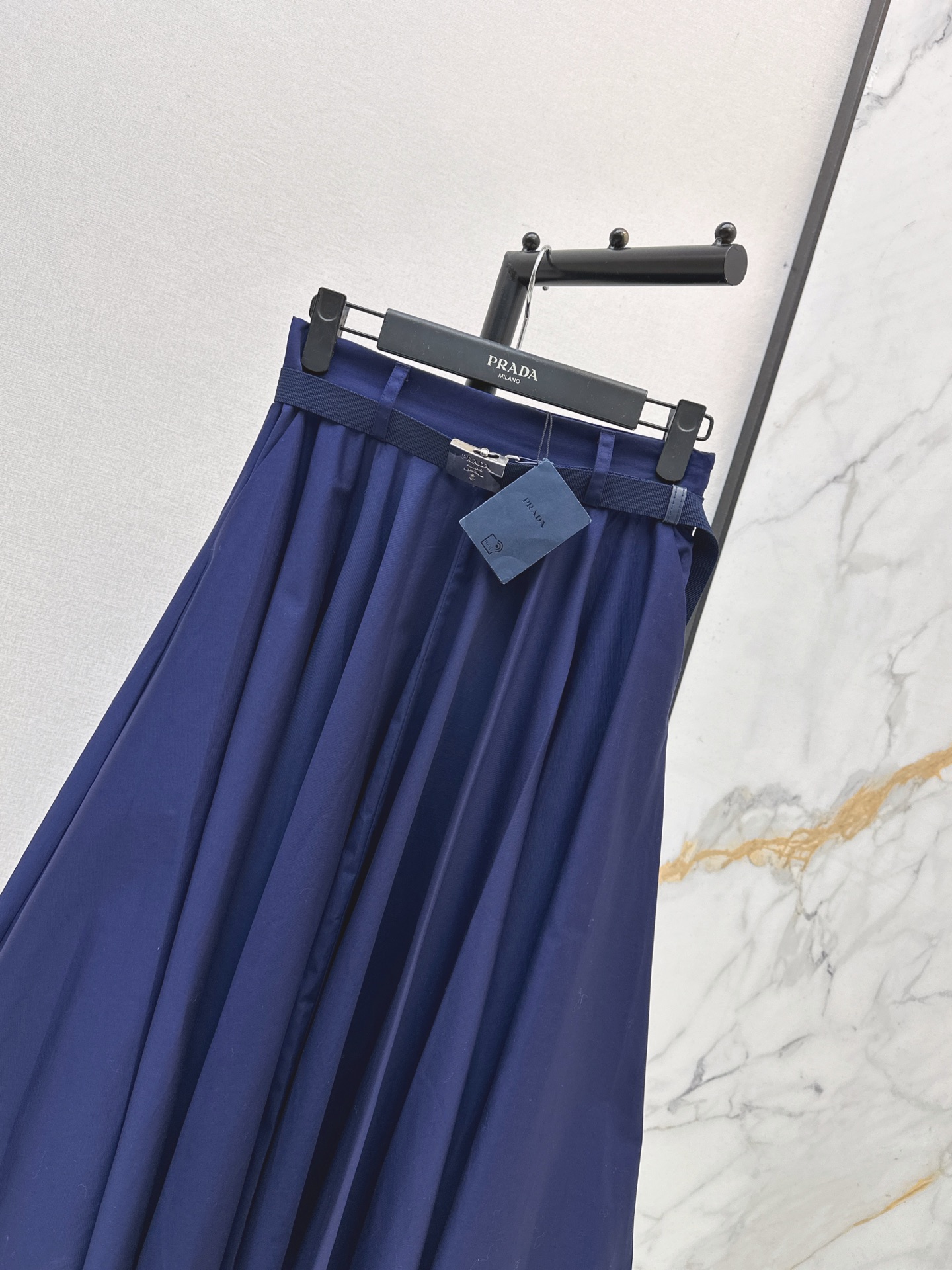 Pra 26fw pleated midi skirt