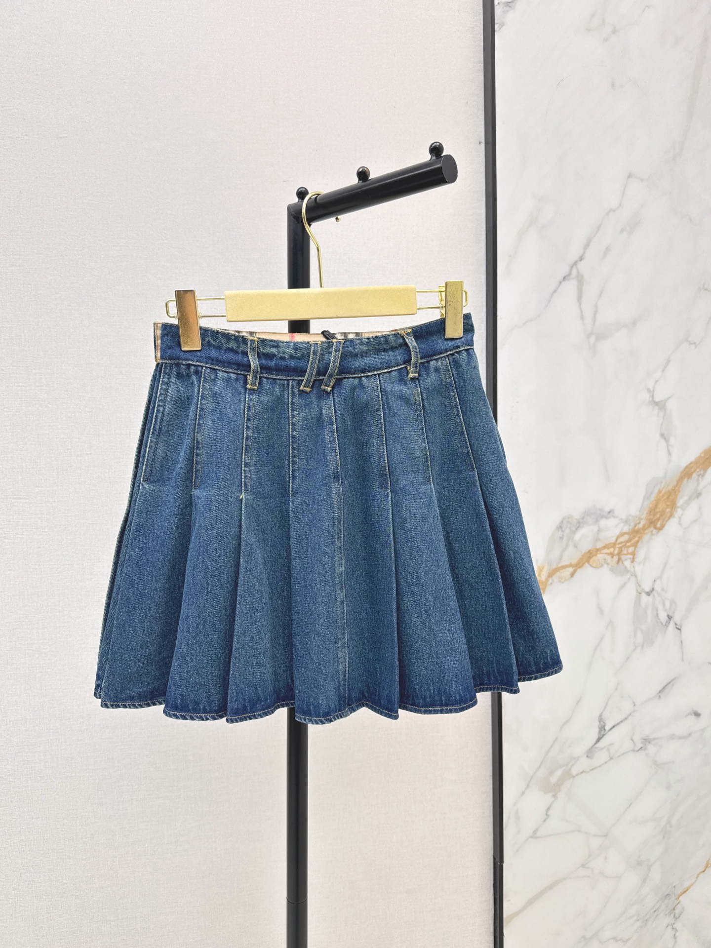 Bur 26fw pleated denim skirt