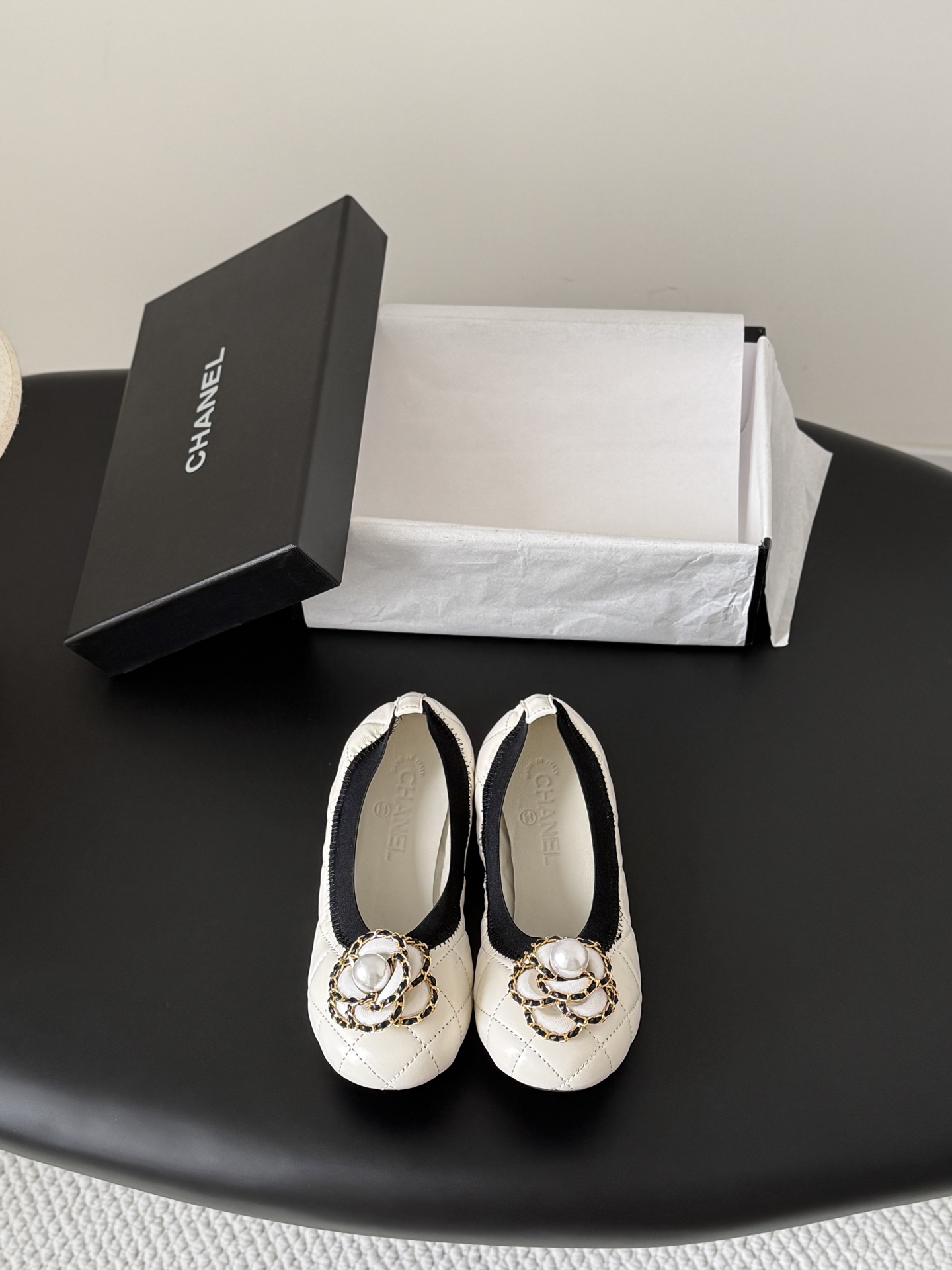 Chan 26ss camellia flats