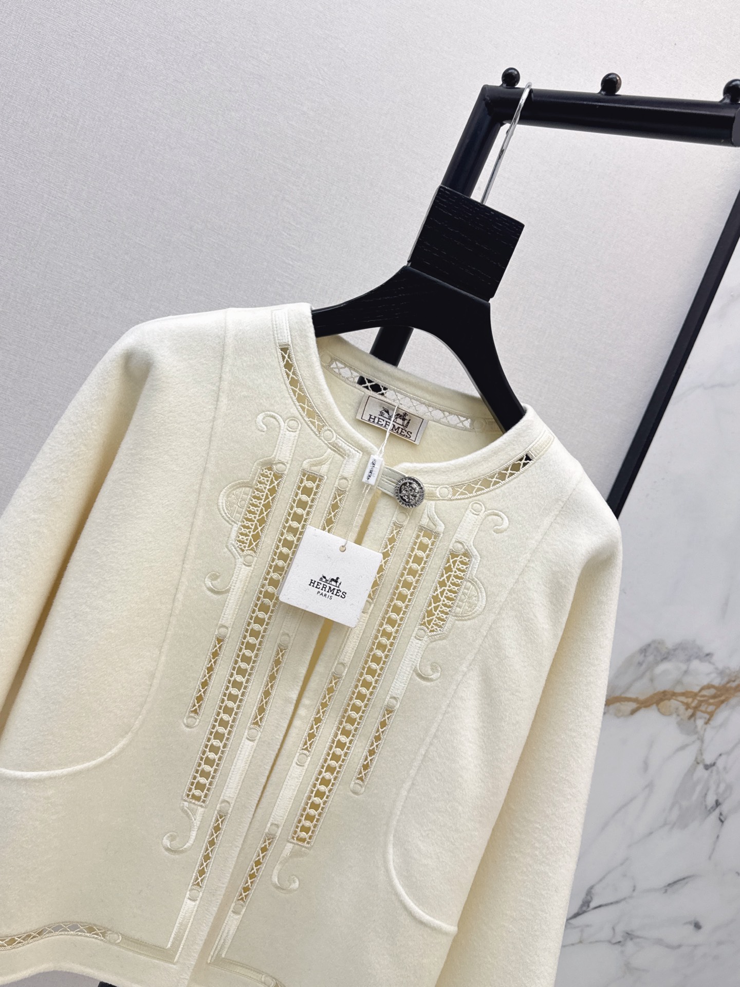 Her 26fw embroidery woolen jacket