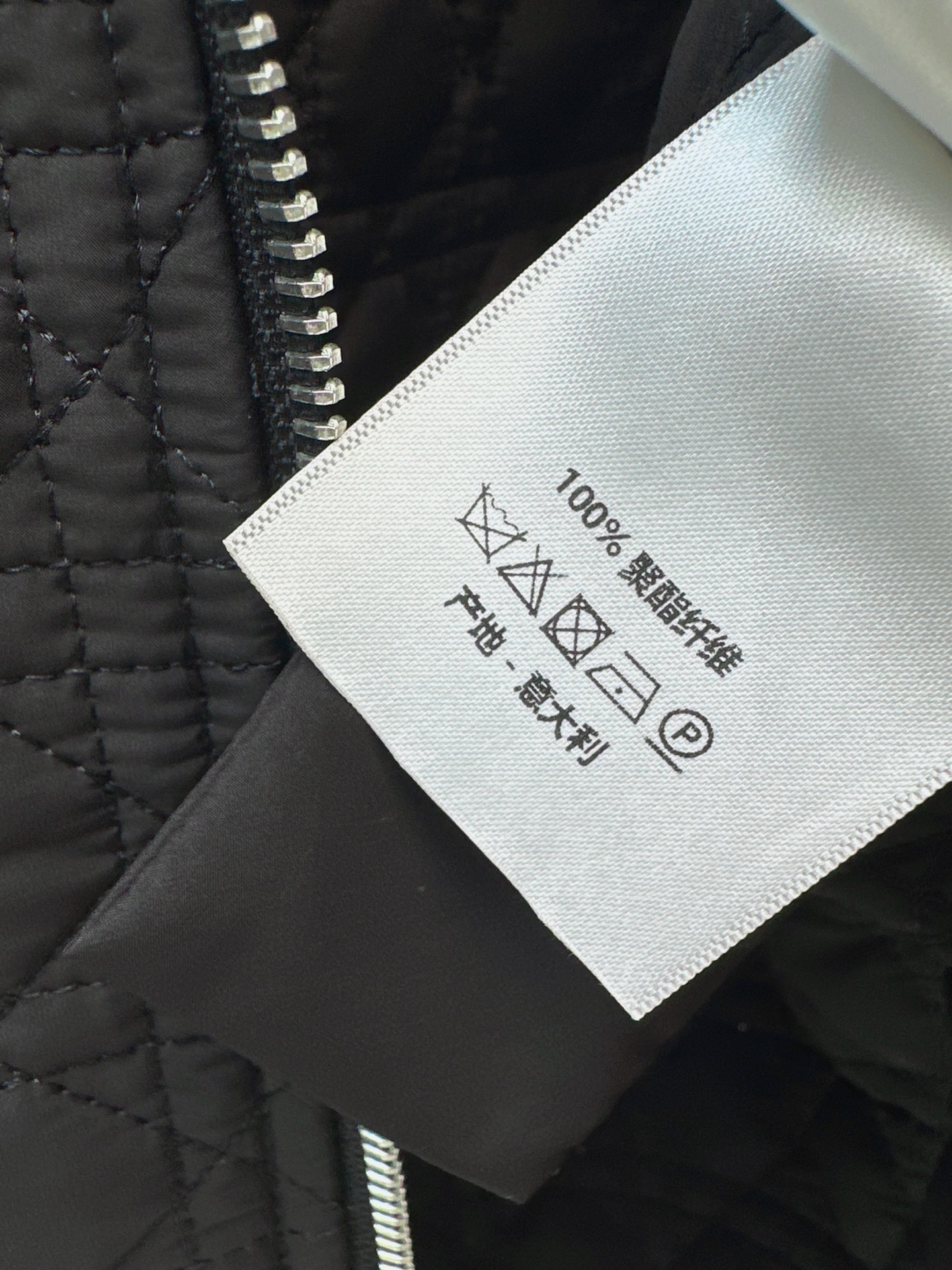 CD 26fw hooded padded jacket