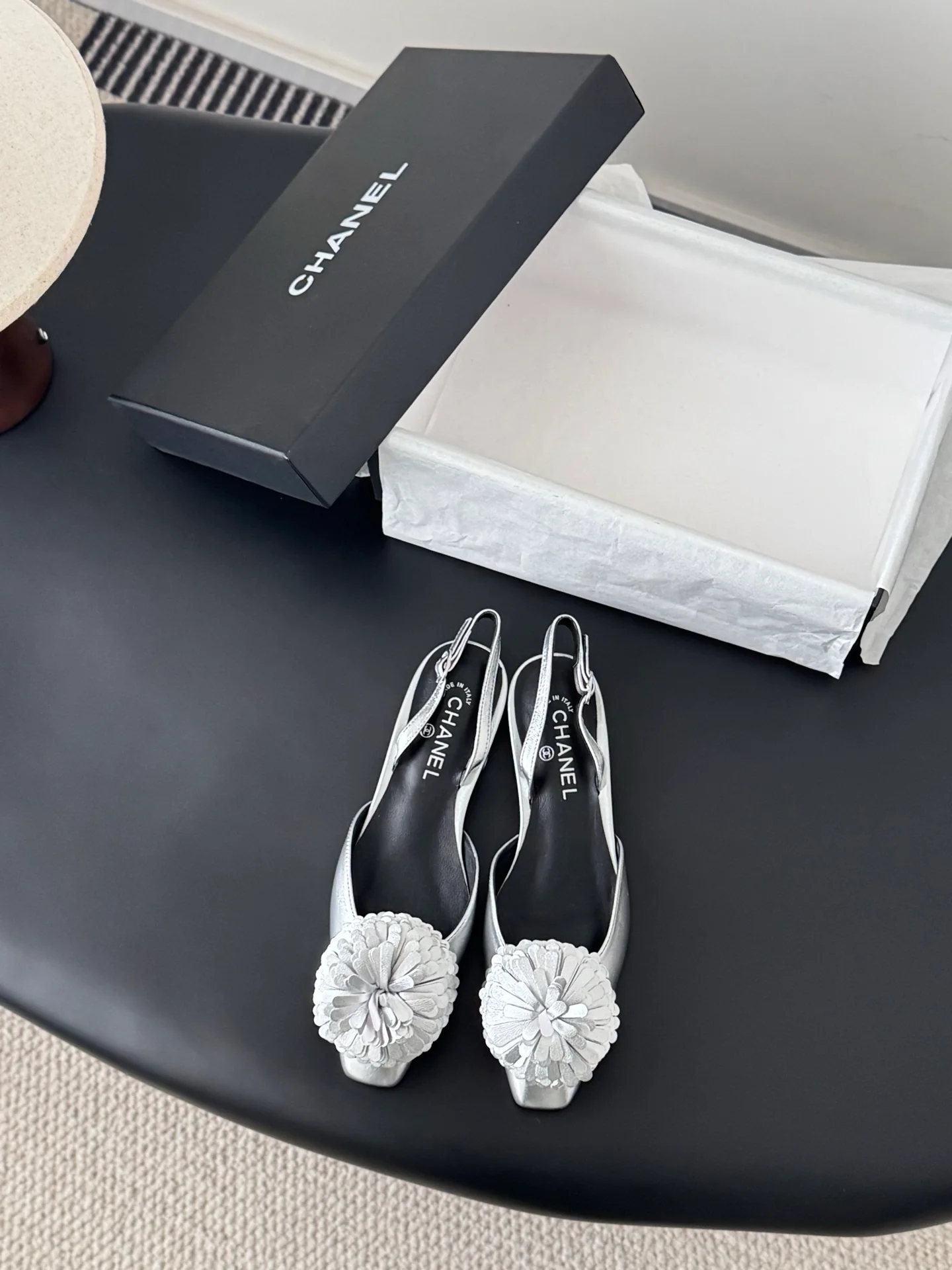 Chan 26ss slingback flats