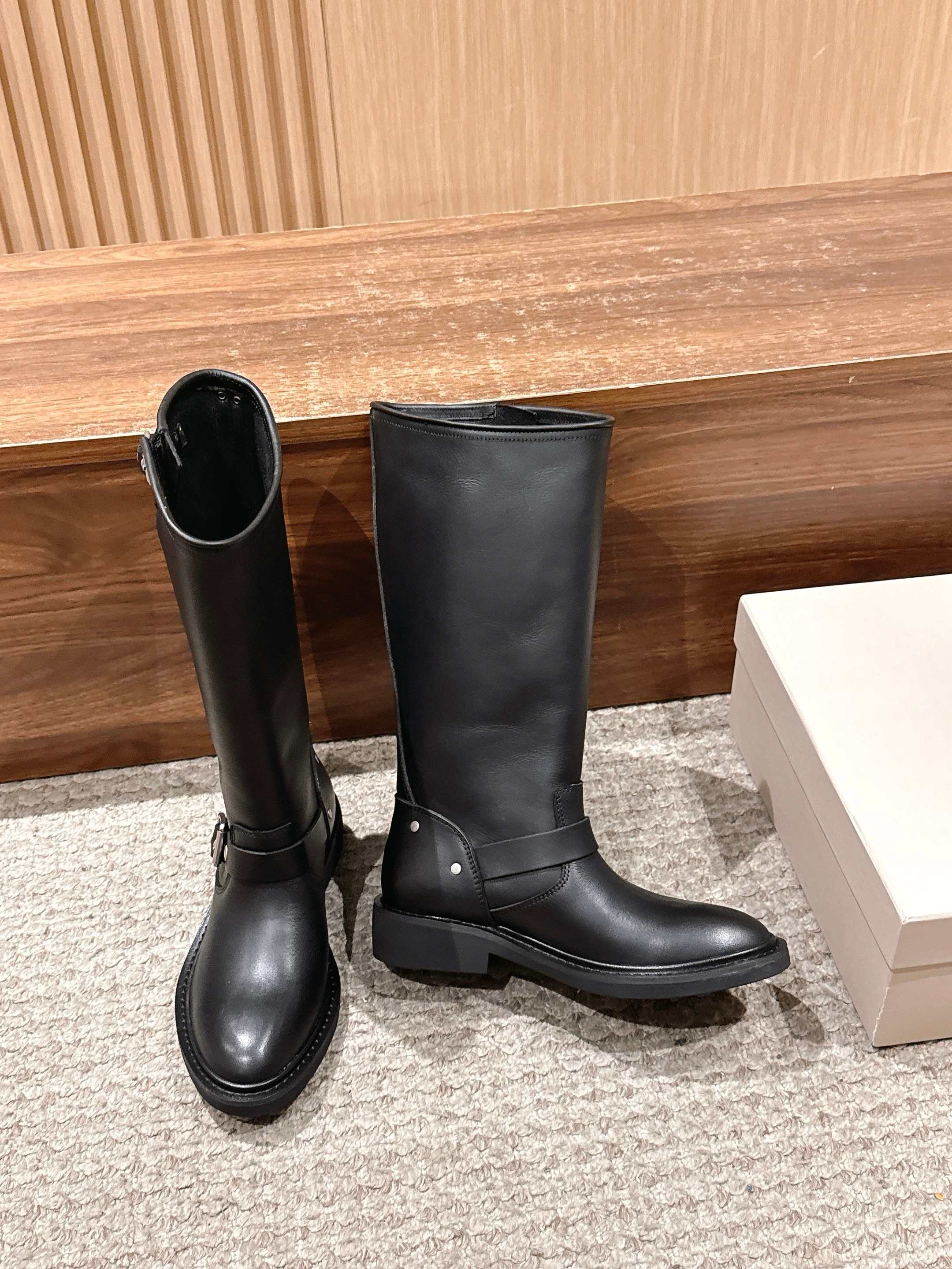 Gold 25fw boots