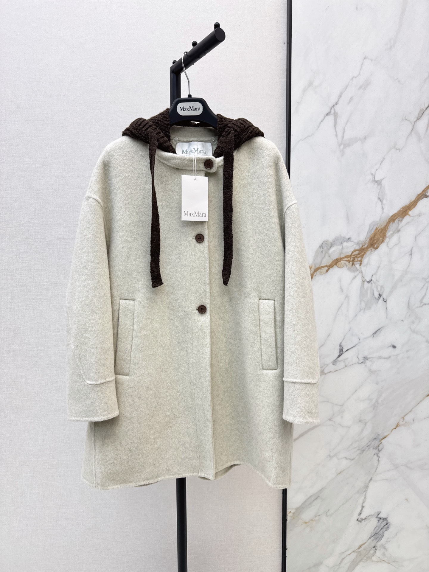 Max 26fw hooded overcoats