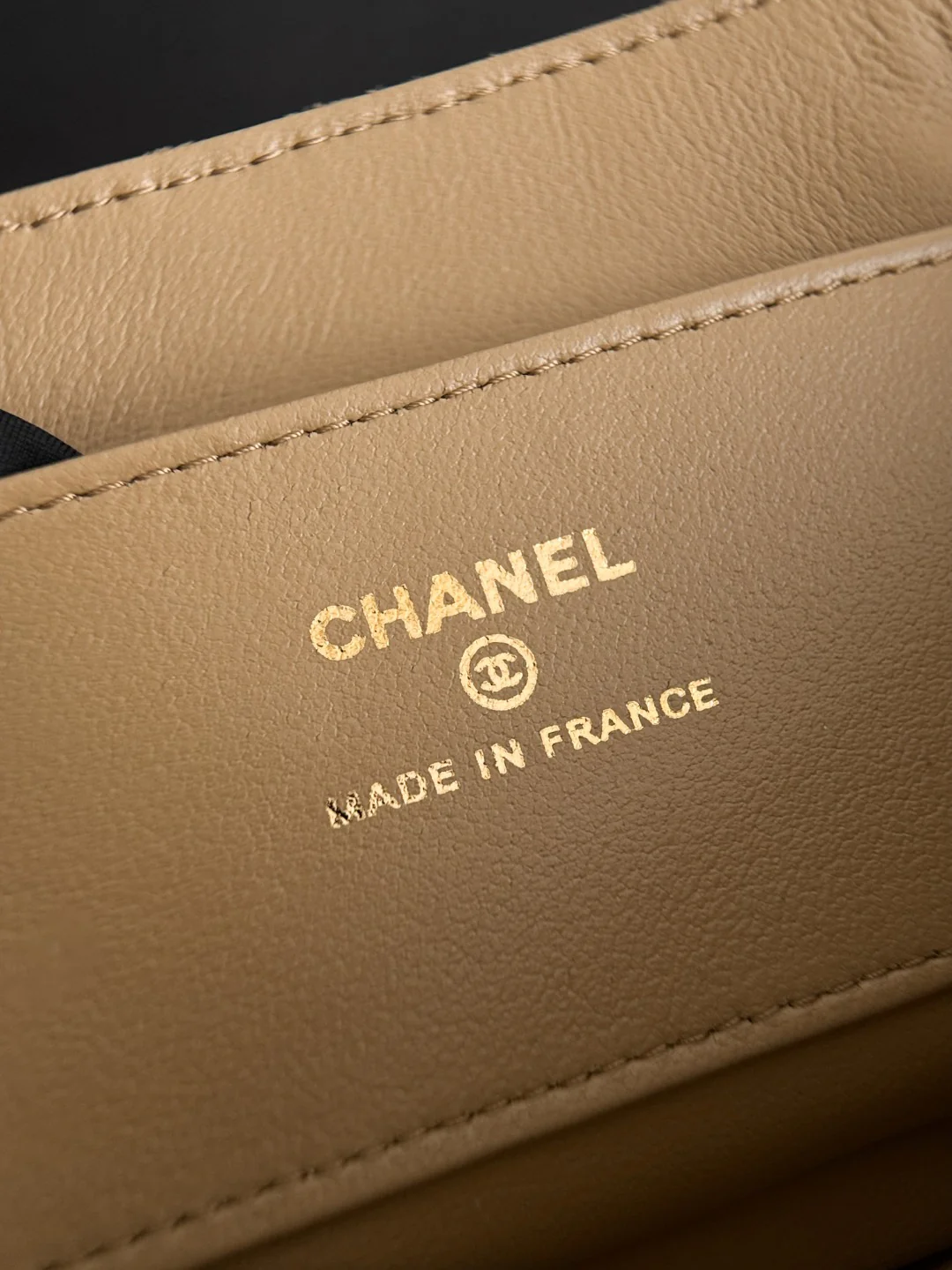 Chan 25A suede flap bag