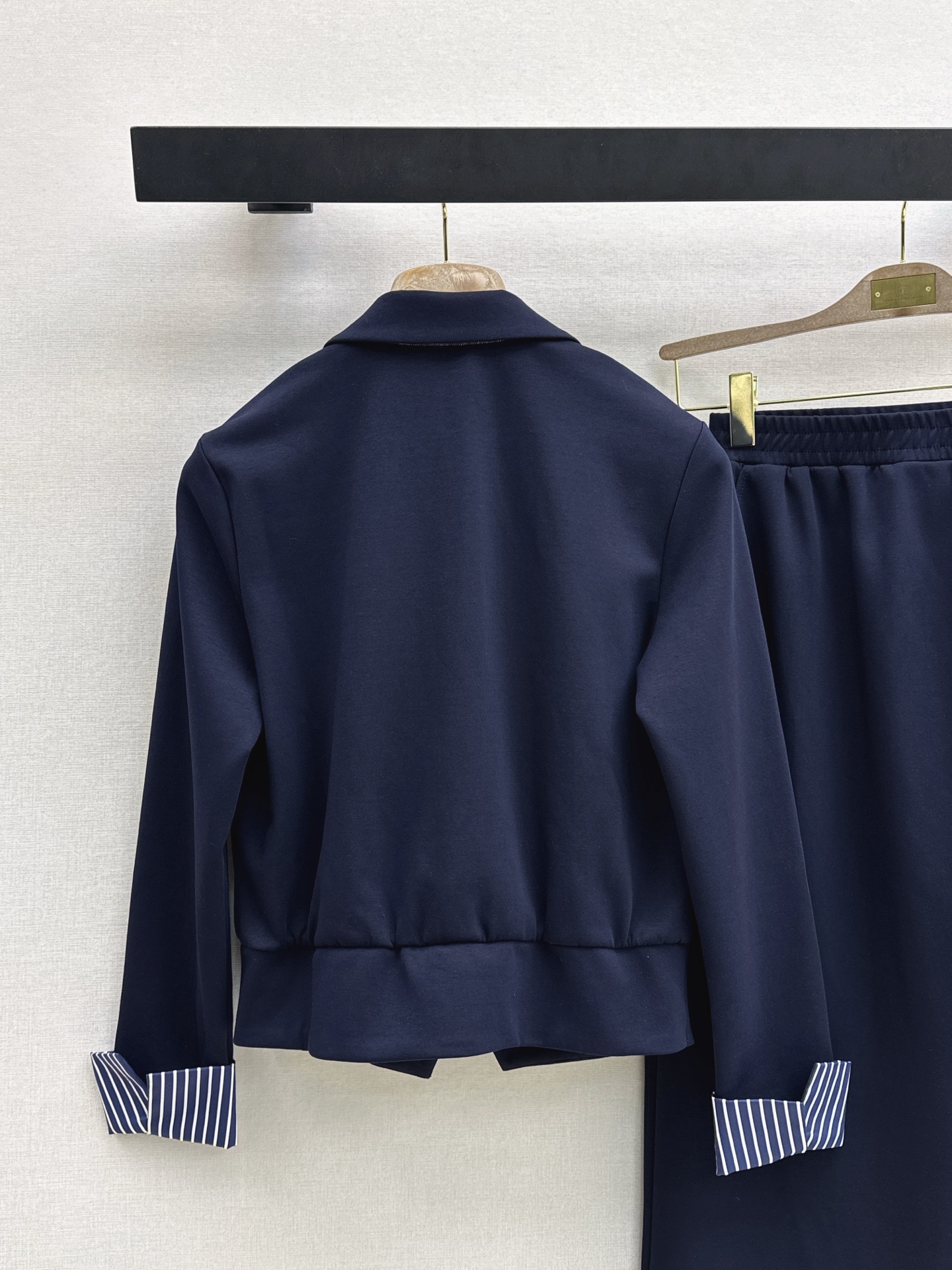 Brun 26fw contract stripe casual suit