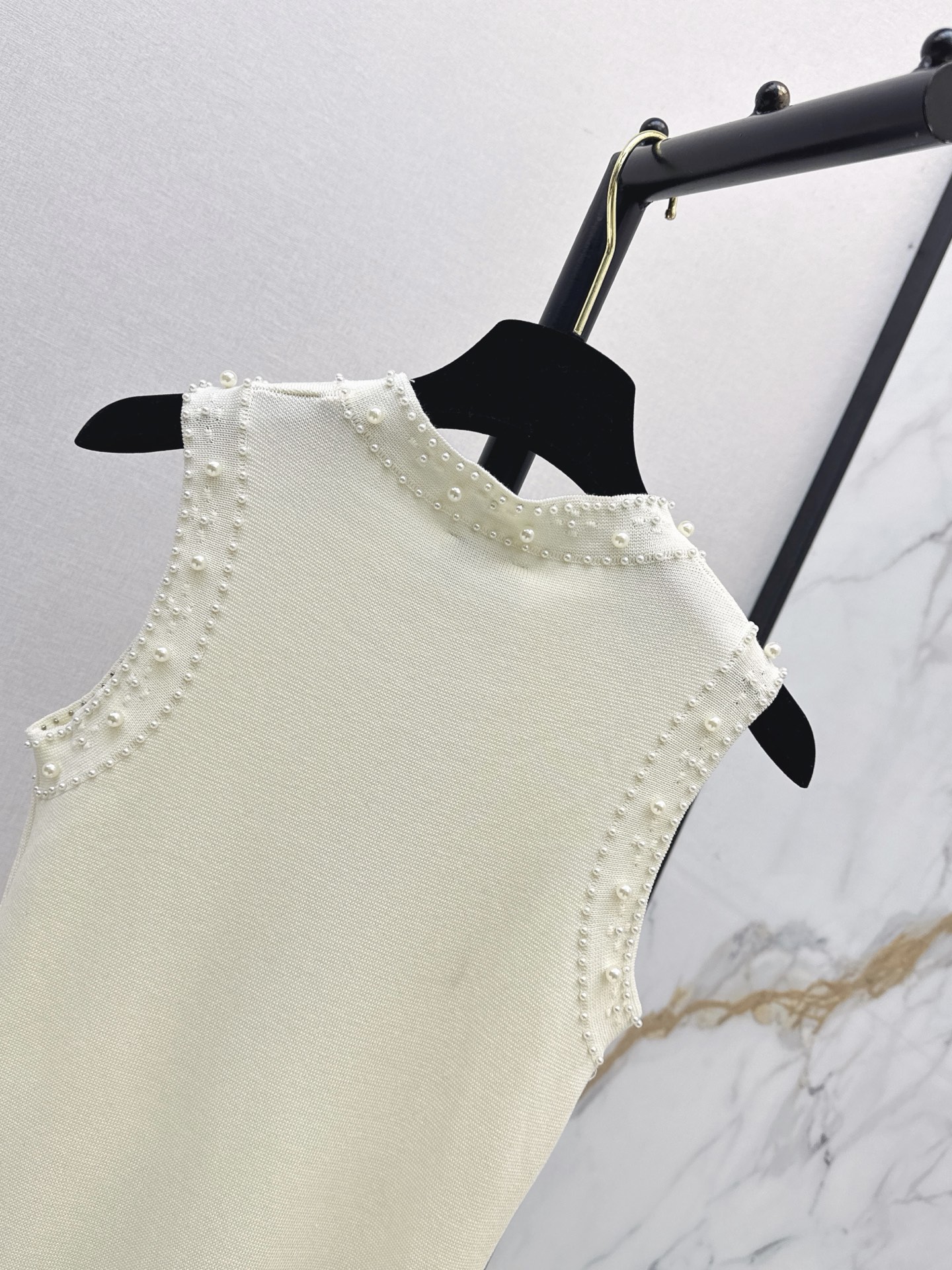 Chan 26fw sleeveless beading knit dress