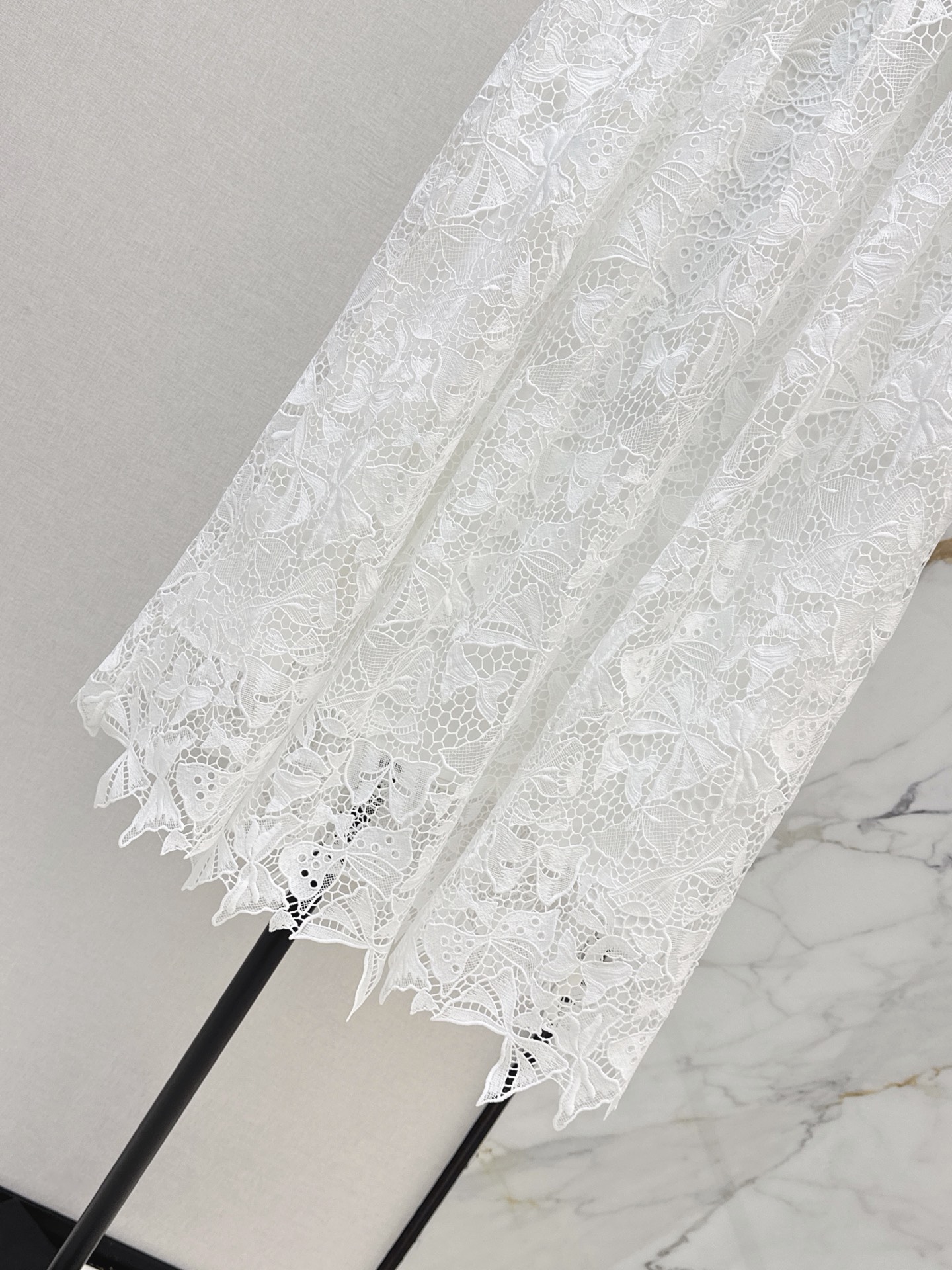 CD 26ss hollow bow embroidery skirt