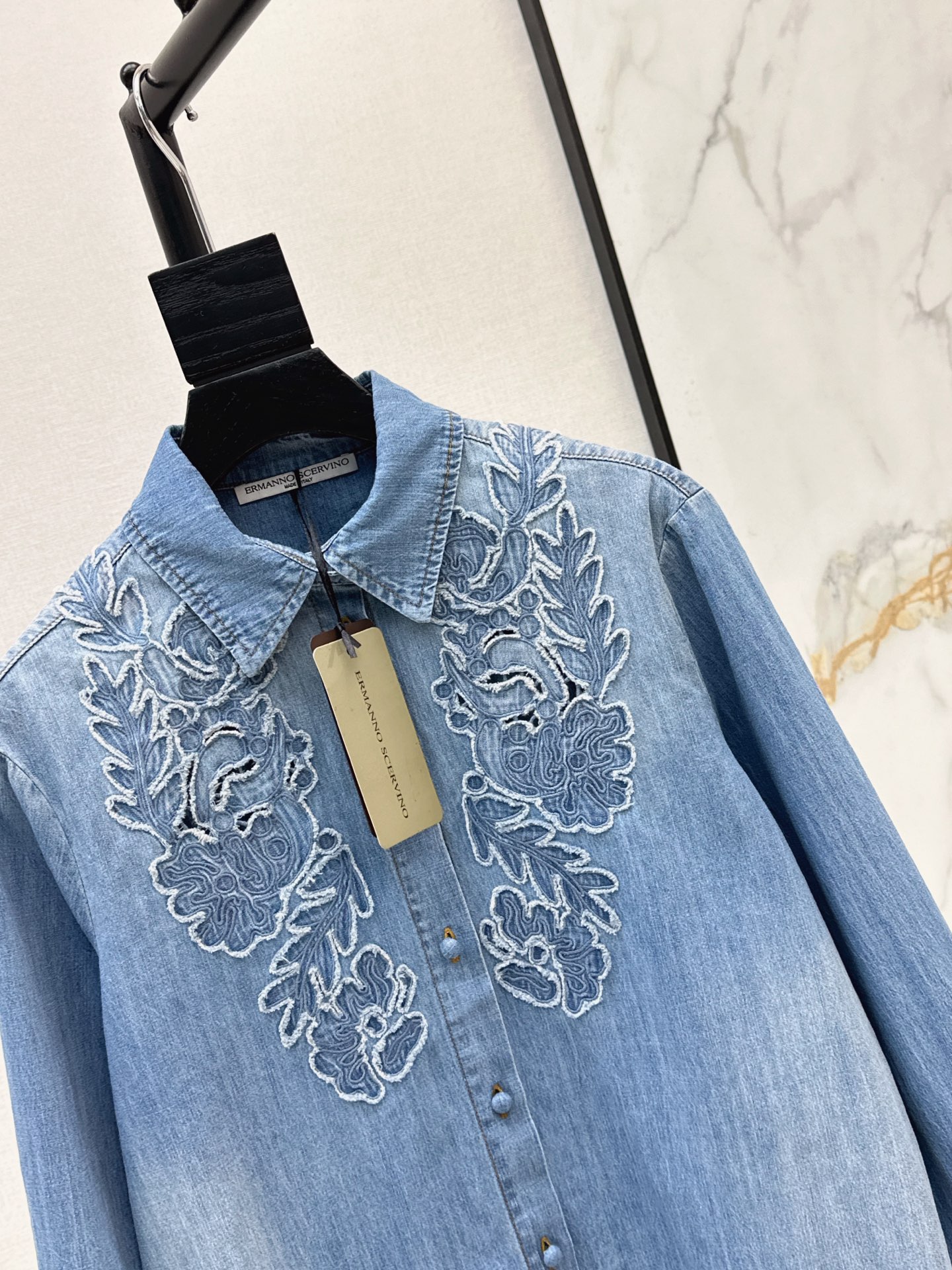 ES 26fw lace embroidery shirt
