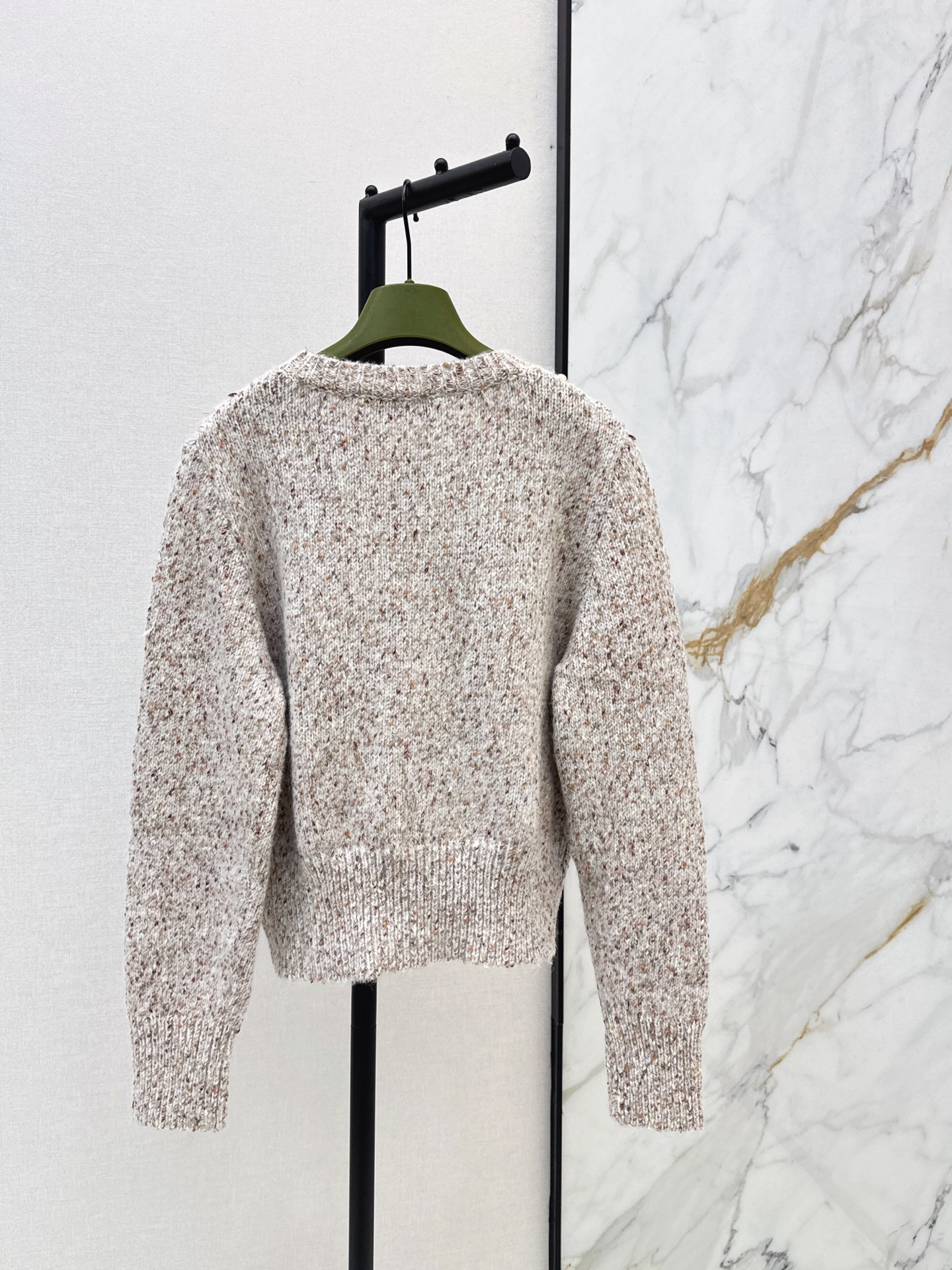 Guc 26fw sequin knit sweater