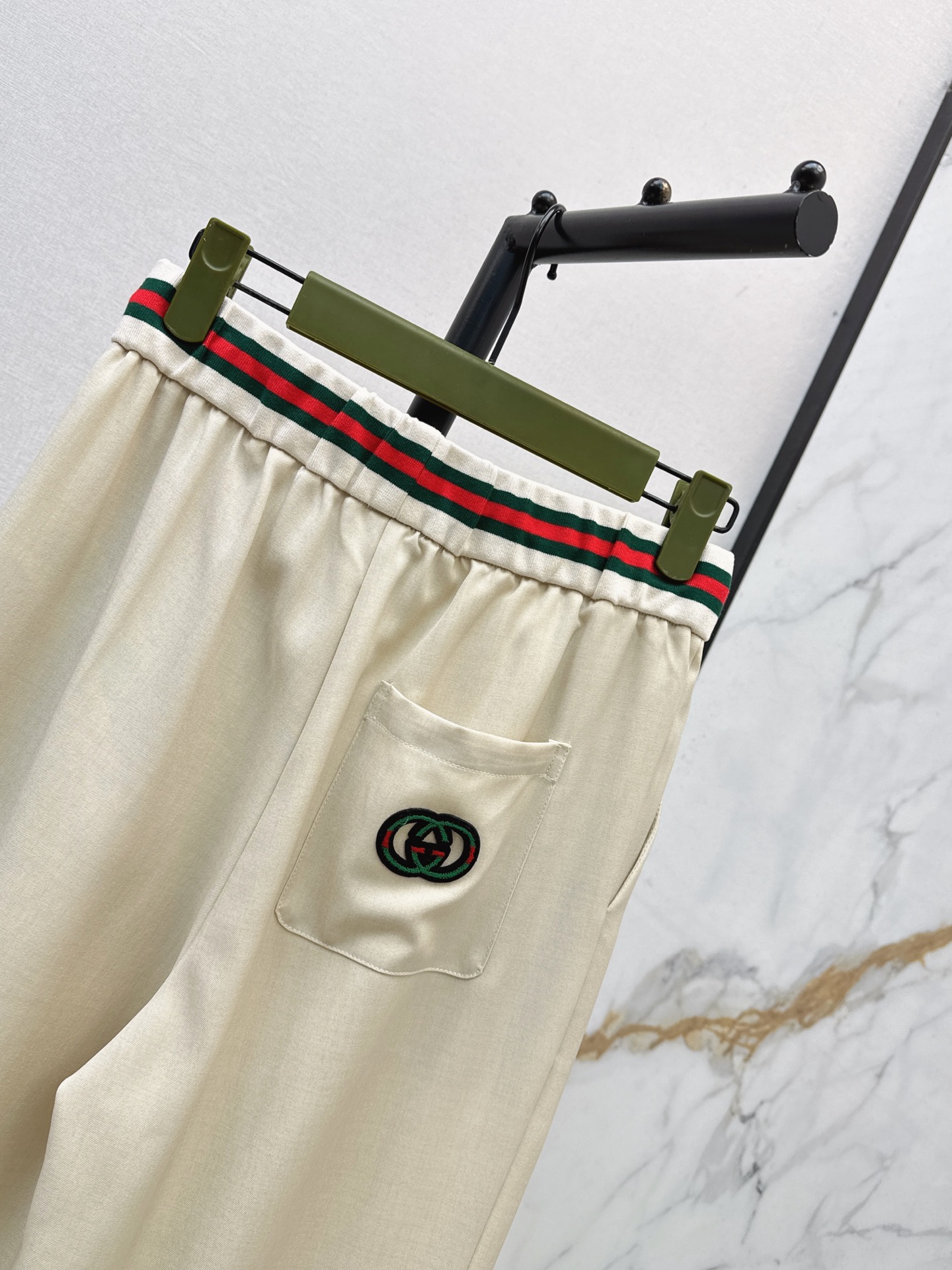 Guc 26fw straight-leg pants