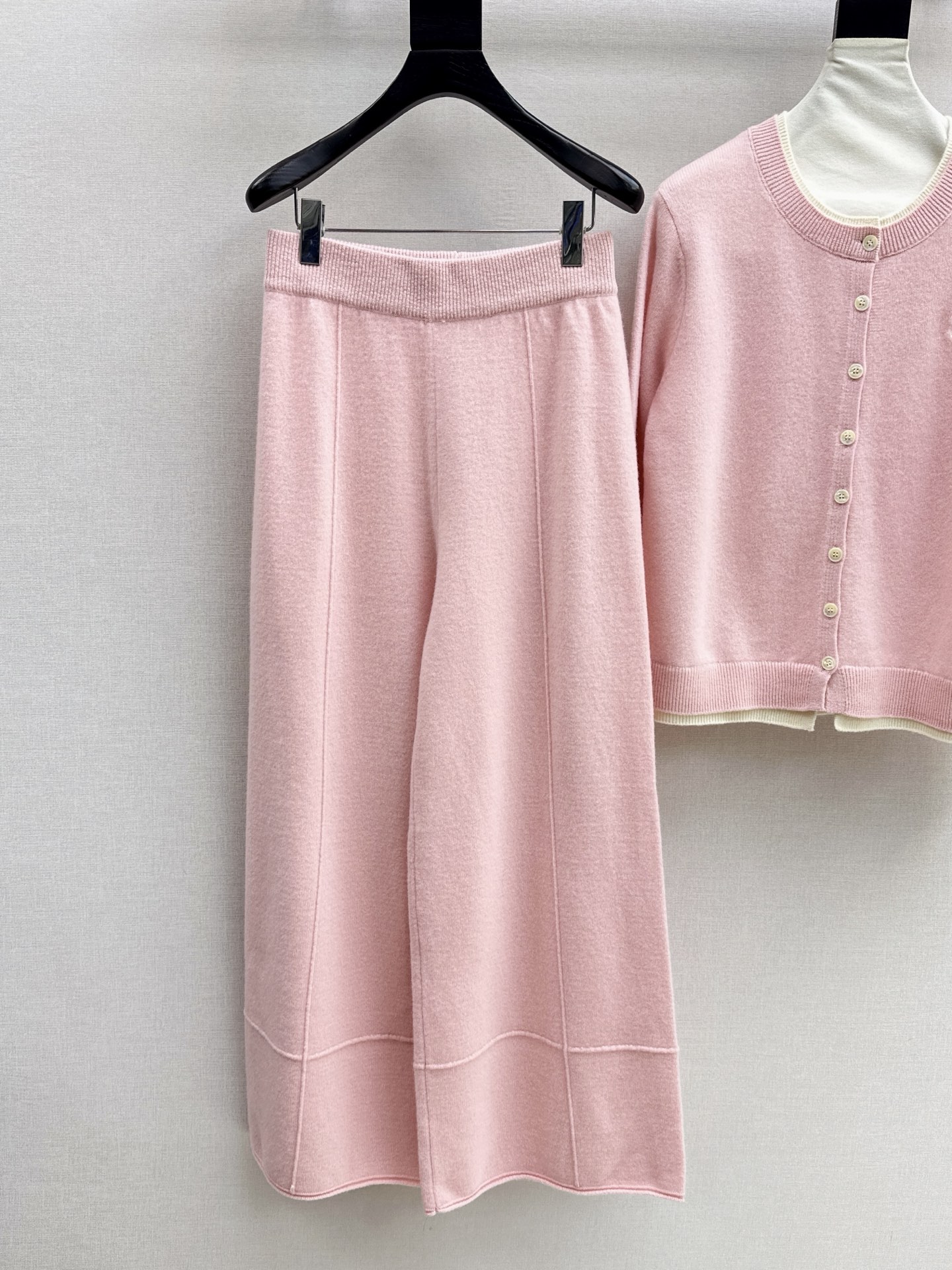 Max 26fw knit cardigan pants sets