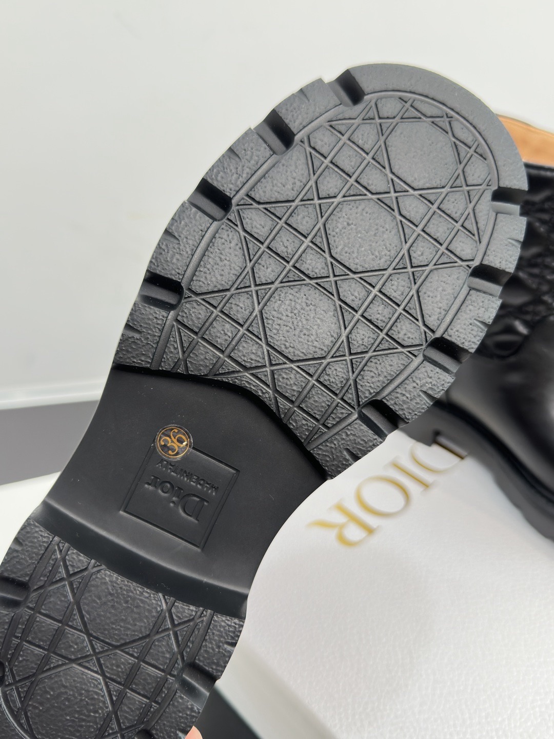 Dio 26fw leather boost