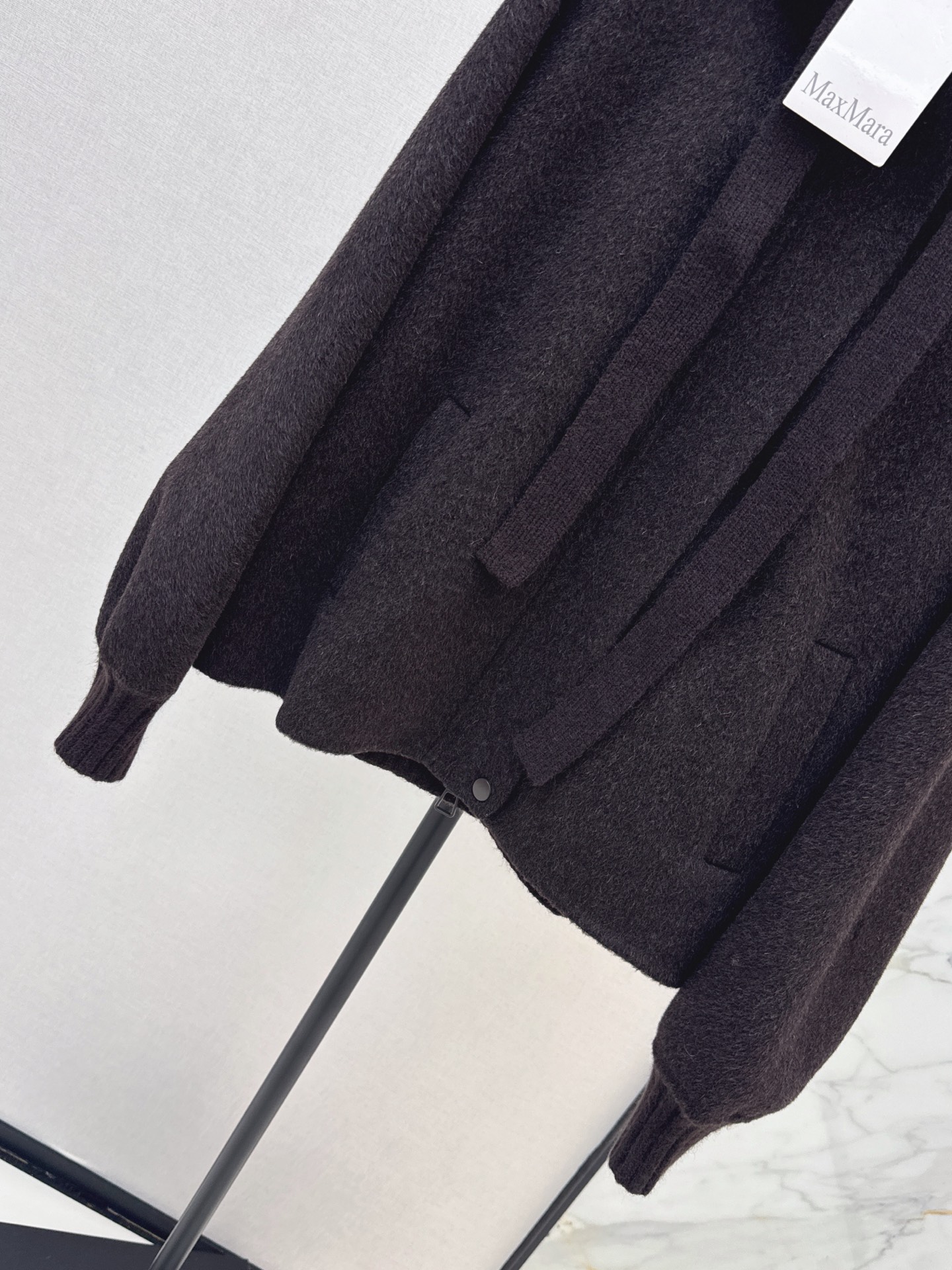 Max 26fw wool contract hooded down jacket