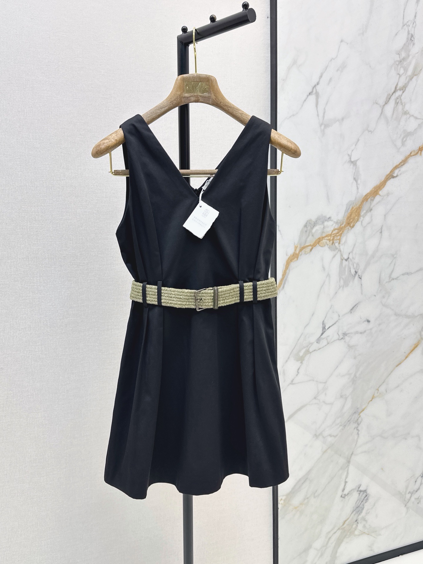 Brun 26ss sleeveless belted dress