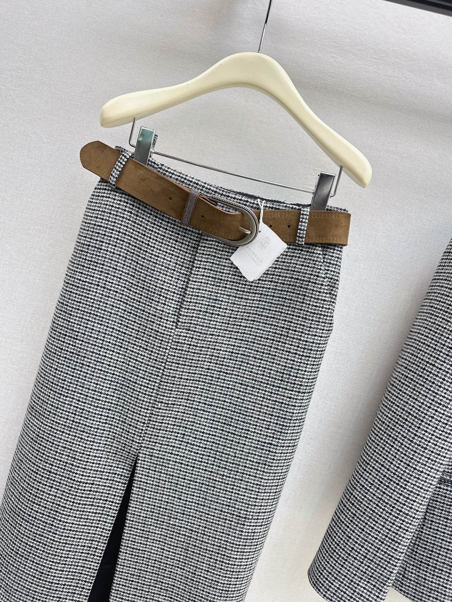 Brun 26fw houndstooth skirt