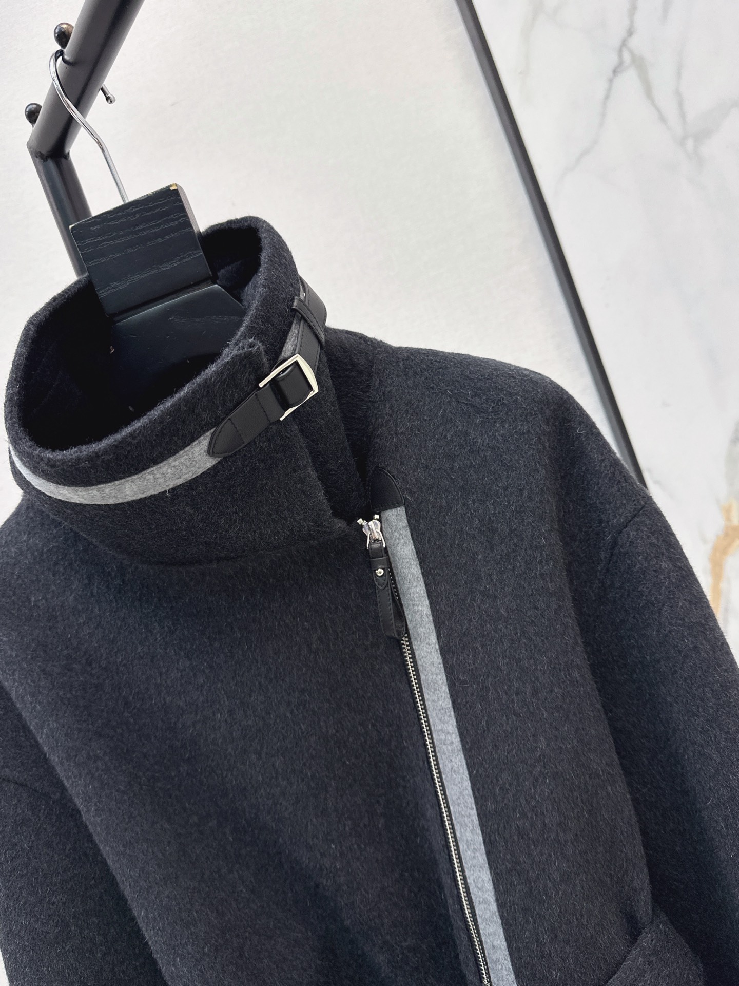 Her 26fw belted woolen jacket
