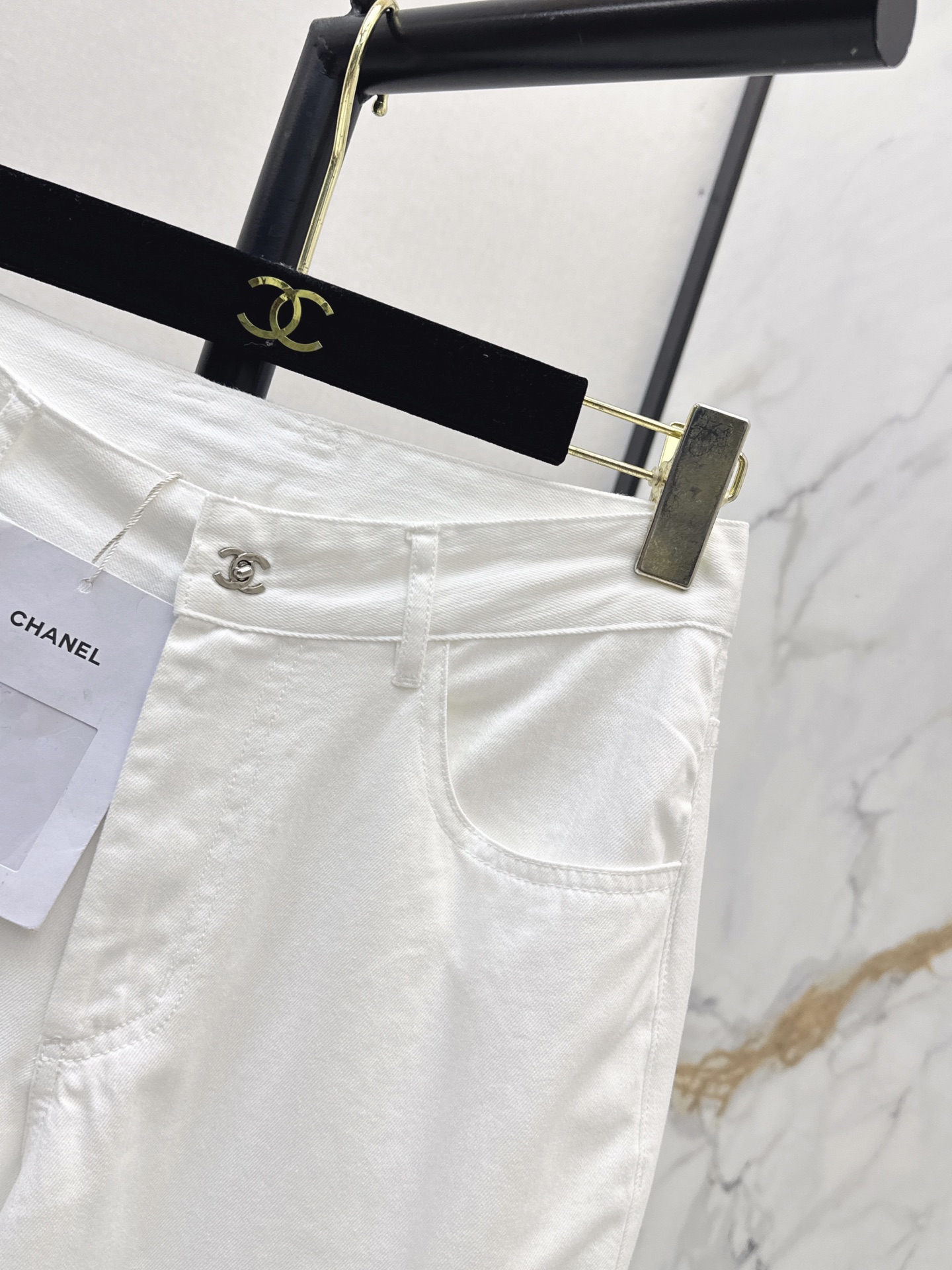 Chan 26ss straigh-leg jeans