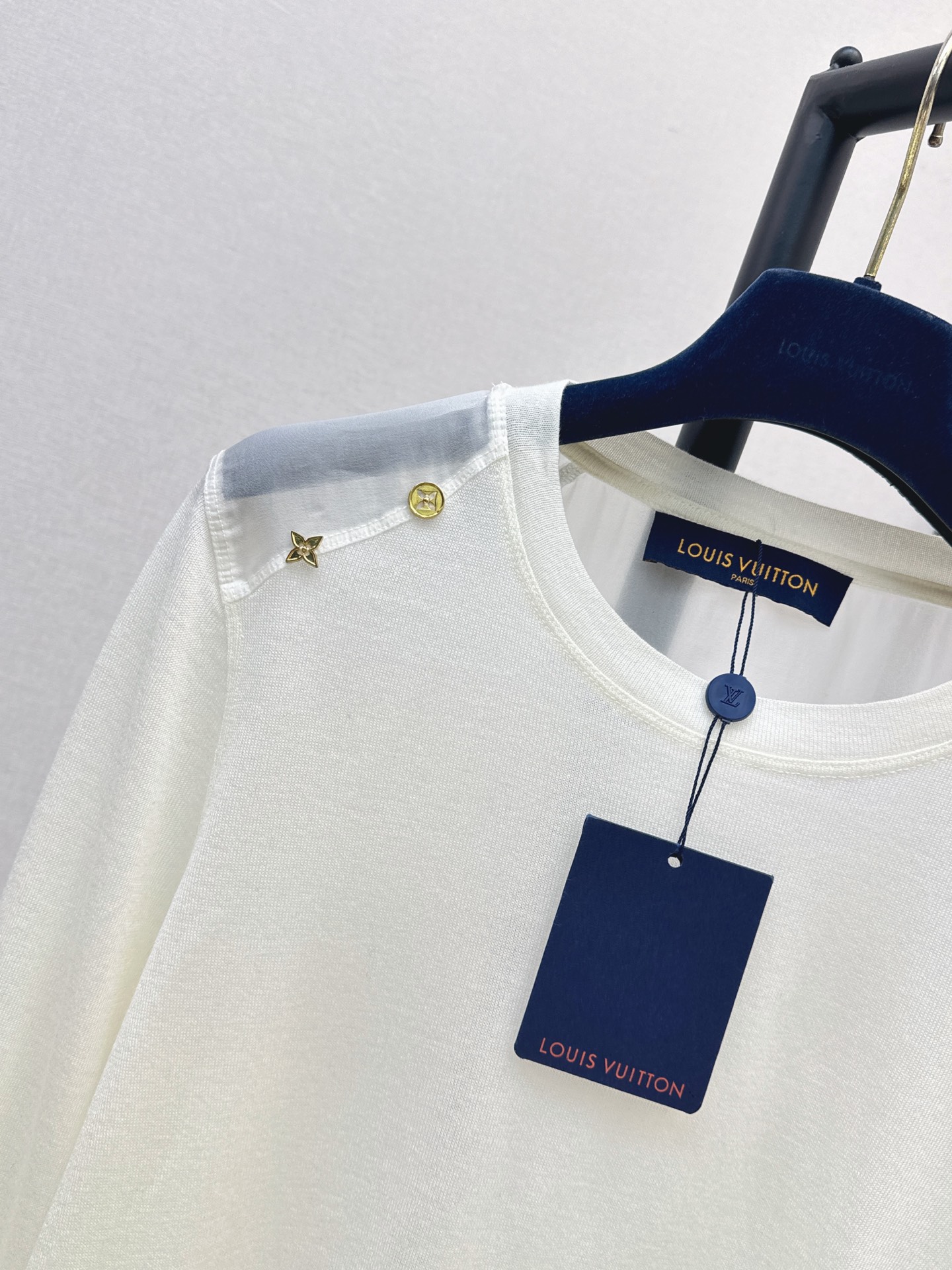 Loui 26fw basic tee