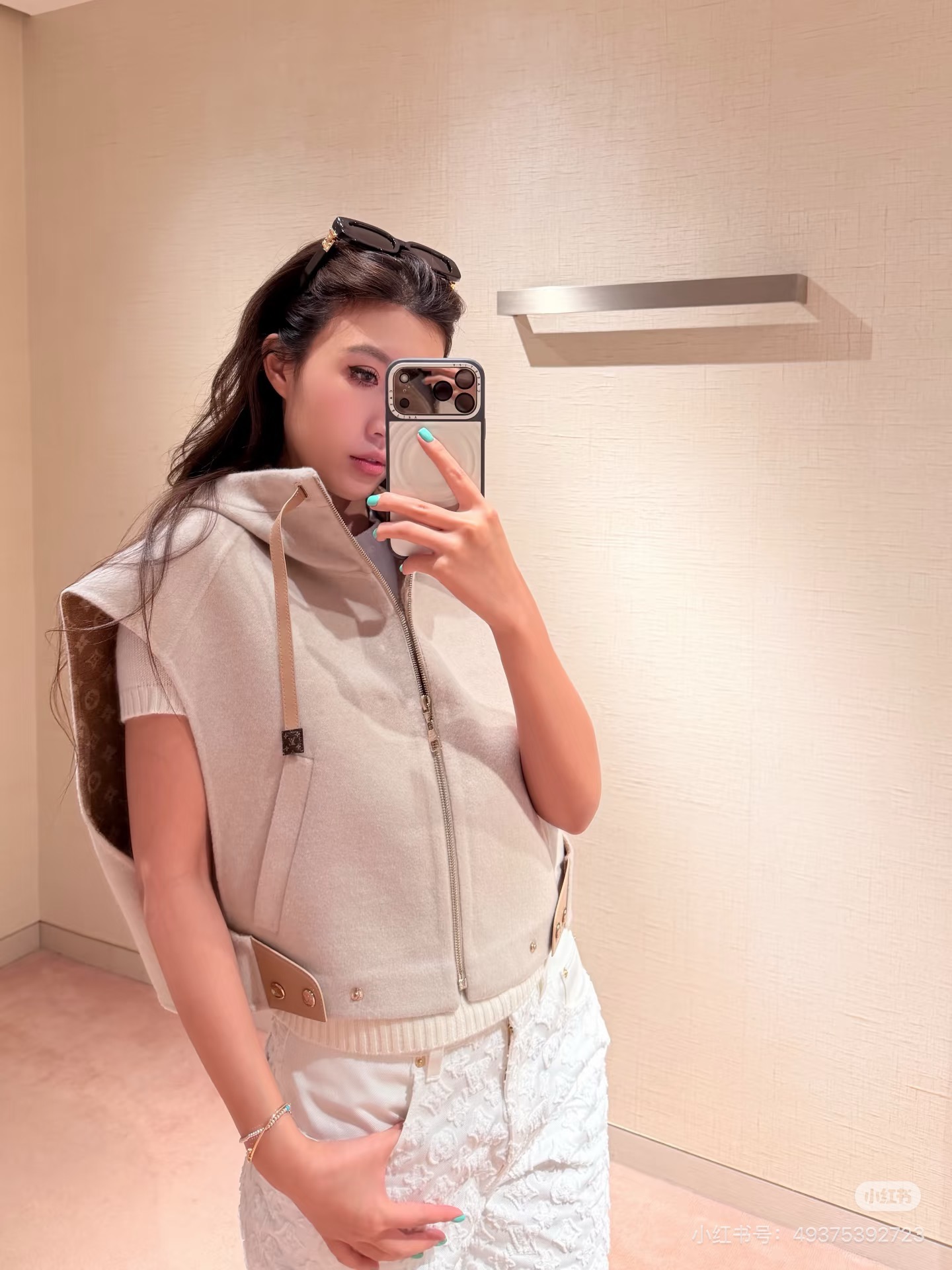Loui 26ss hooded cape vest jacket
