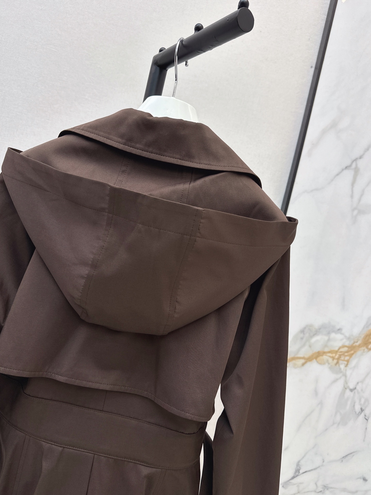 Loe 26fw hooded trench coats