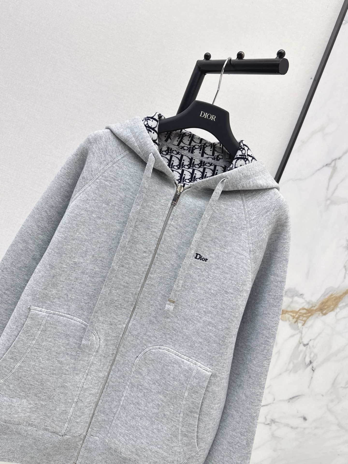 CD 26fw reversible hooded jacket