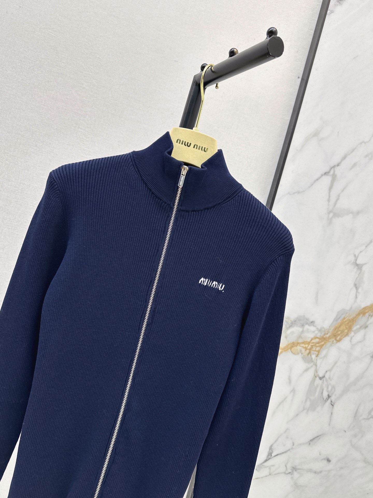 Miu 26fw zipper knit cardigan