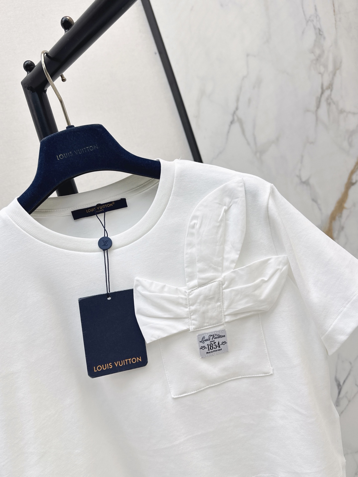 Loui 26ss cropped t-shirt