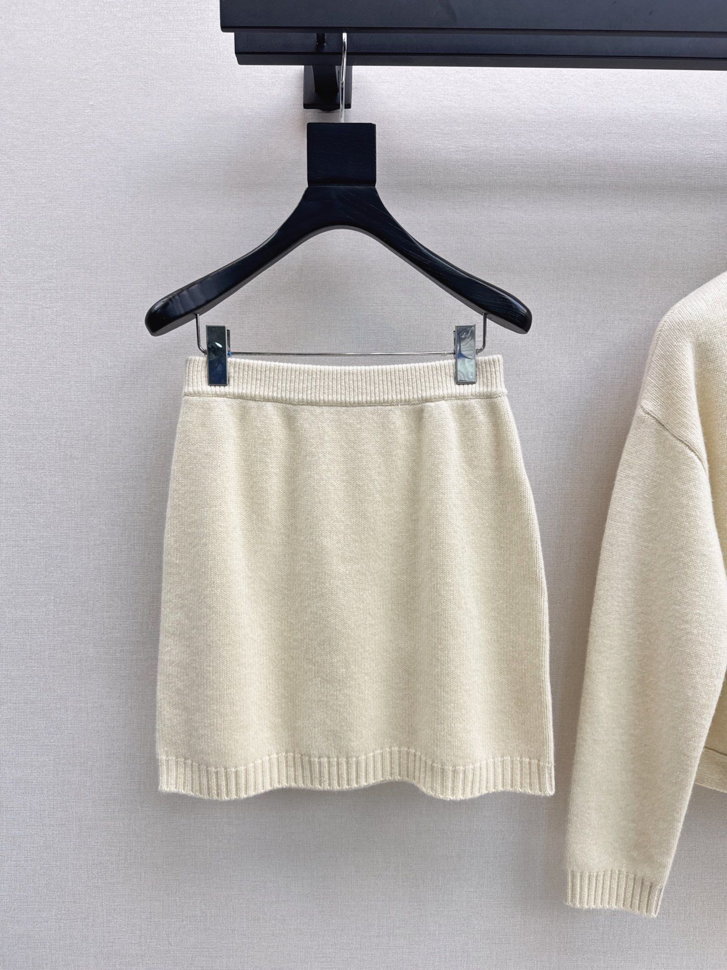 Max 26fw knit cardigan skirt sets