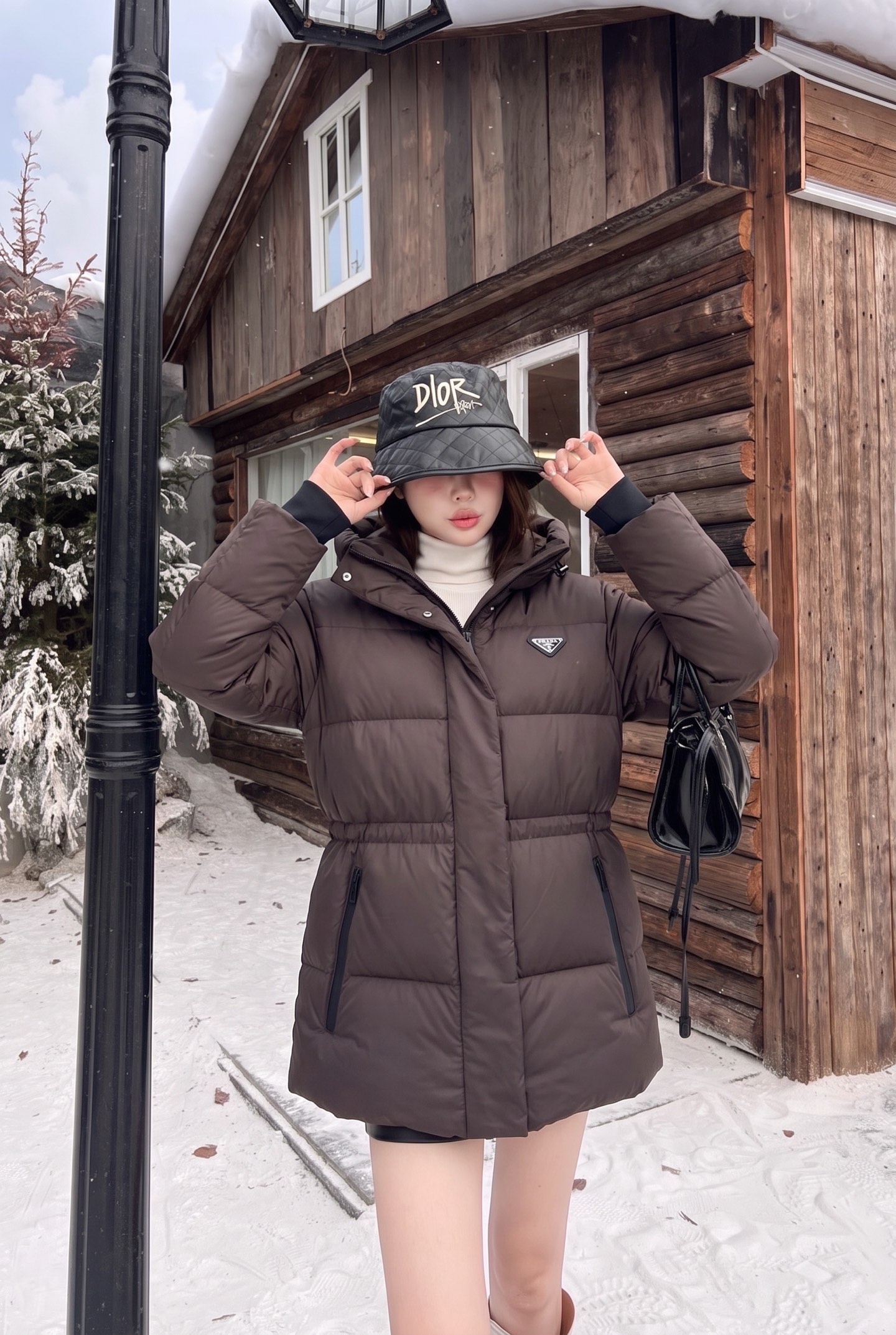 Pra 26fw hooded drawsting down jacket