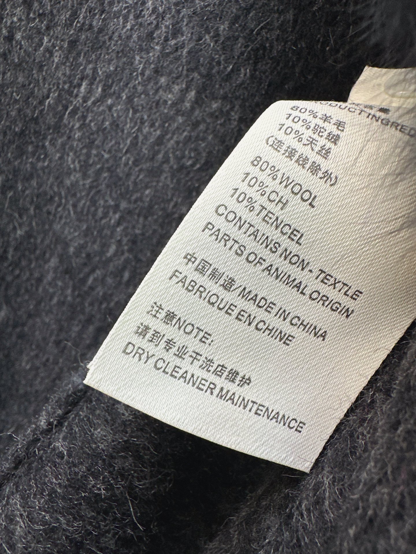 Fen 26fw fox-trim woolen cape jacket