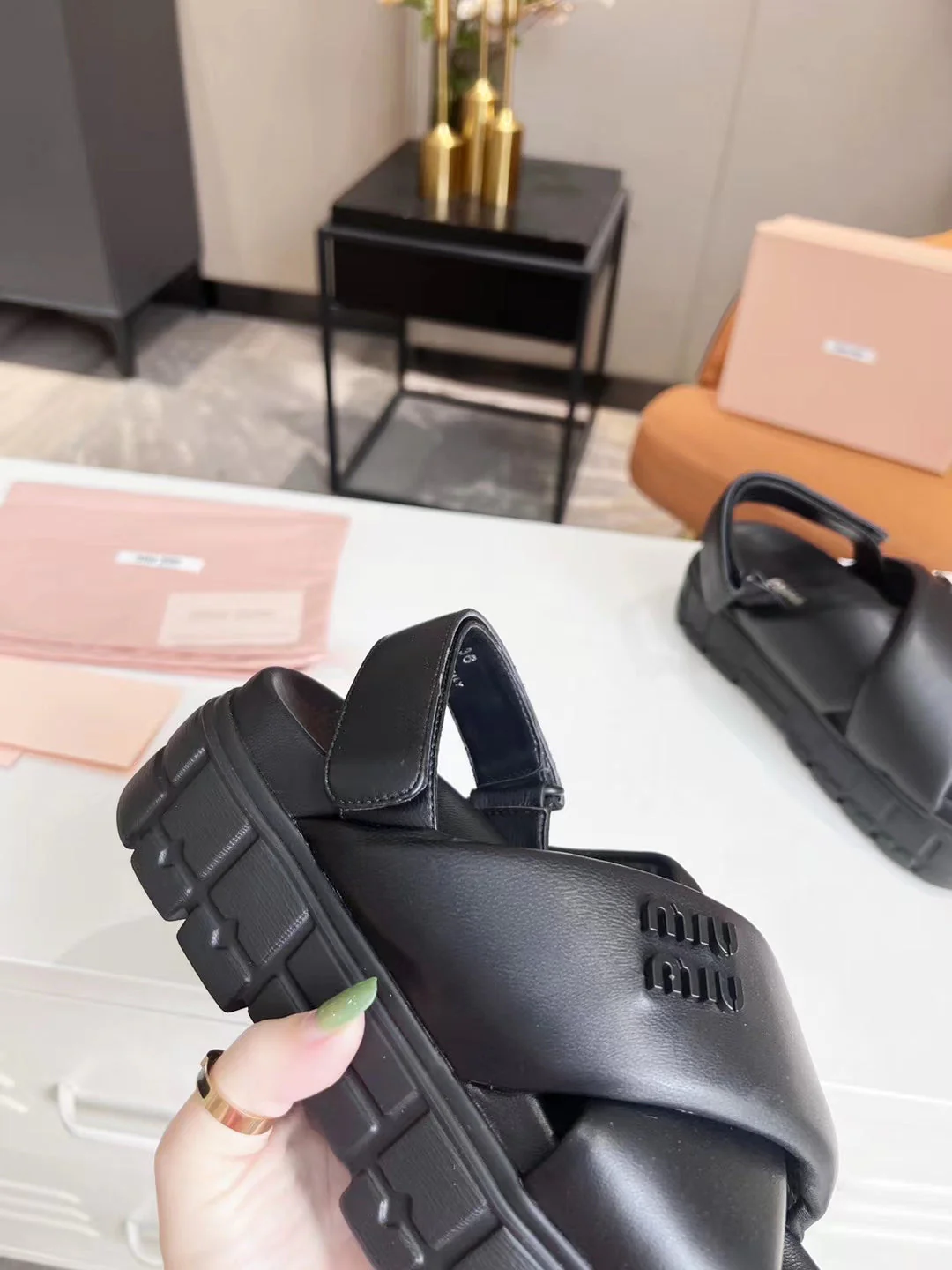M leather sandals