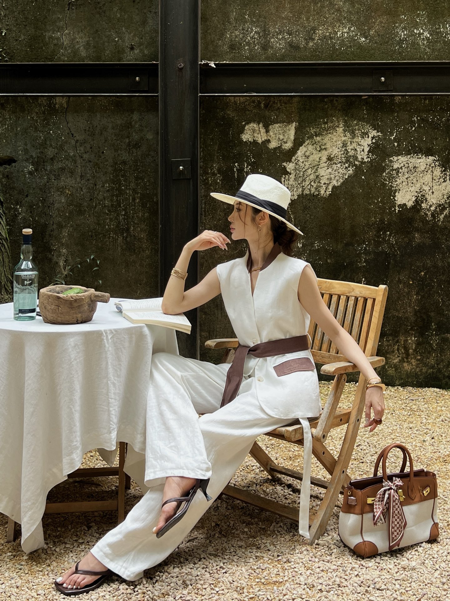 Brun 26ss linen waistcoats