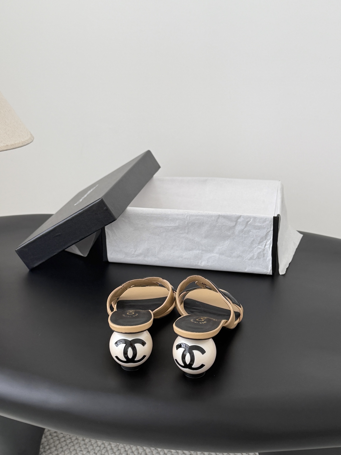 Chan 26ss chunky heel sandals