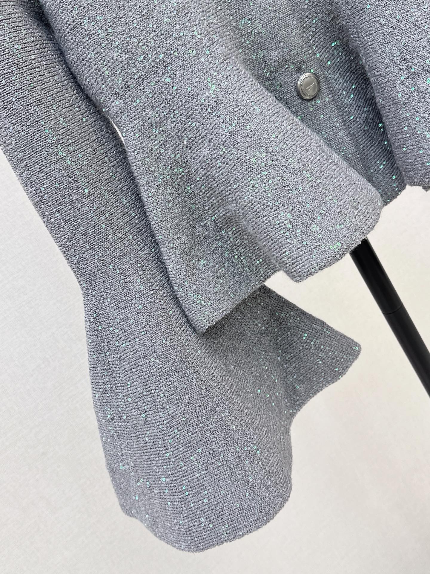 CD 26fw iridescent sequin bell-sleeve peplum knit jacket