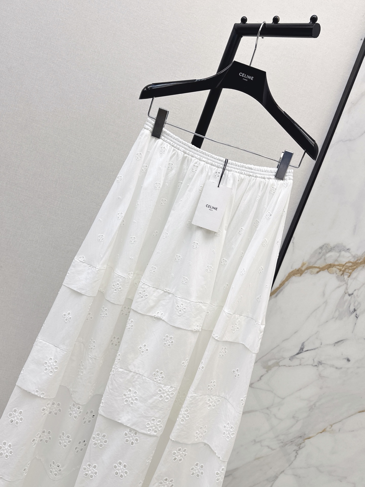 Celi 26fw embroidery skirt