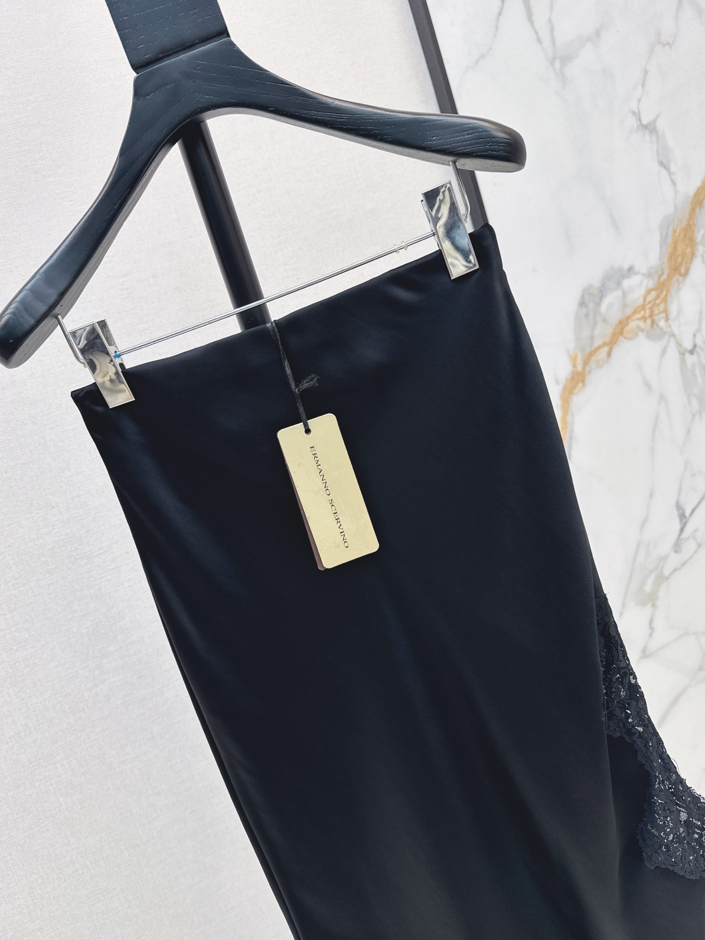 ES 26ss lace contract satin skirt